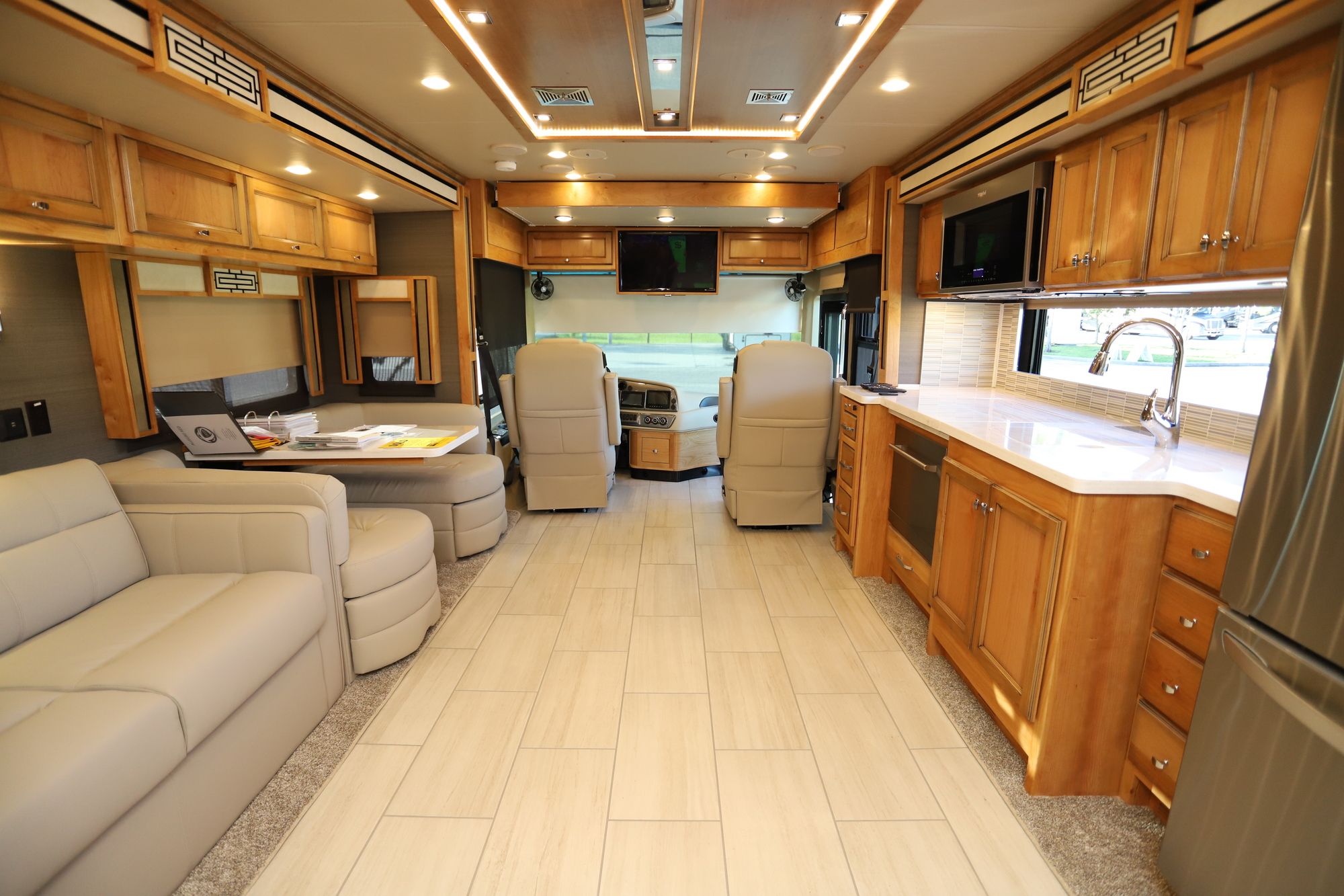 New 2021 Tiffin Motor Homes Allegro Red 38KA Class A  For Sale