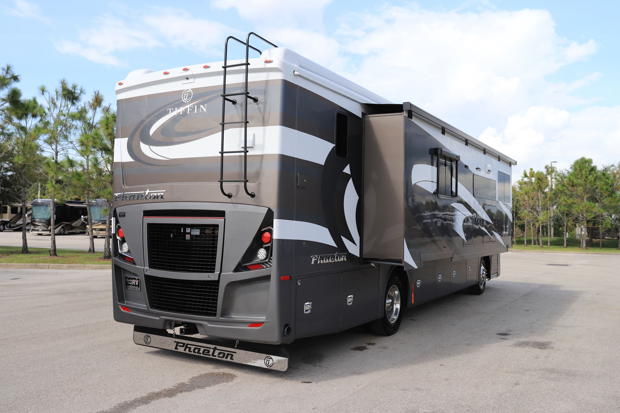 New 2021 Tiffin Motor Homes Phaeton 37BH Class A  For Sale