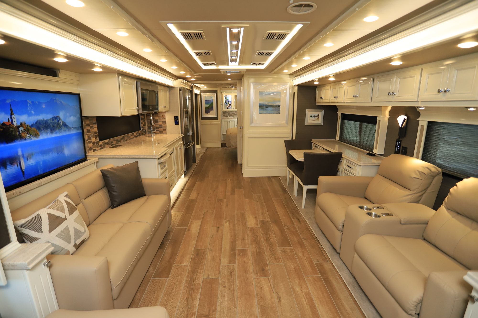 New 2021 Tiffin Motor Homes Phaeton 37BH Class A  For Sale