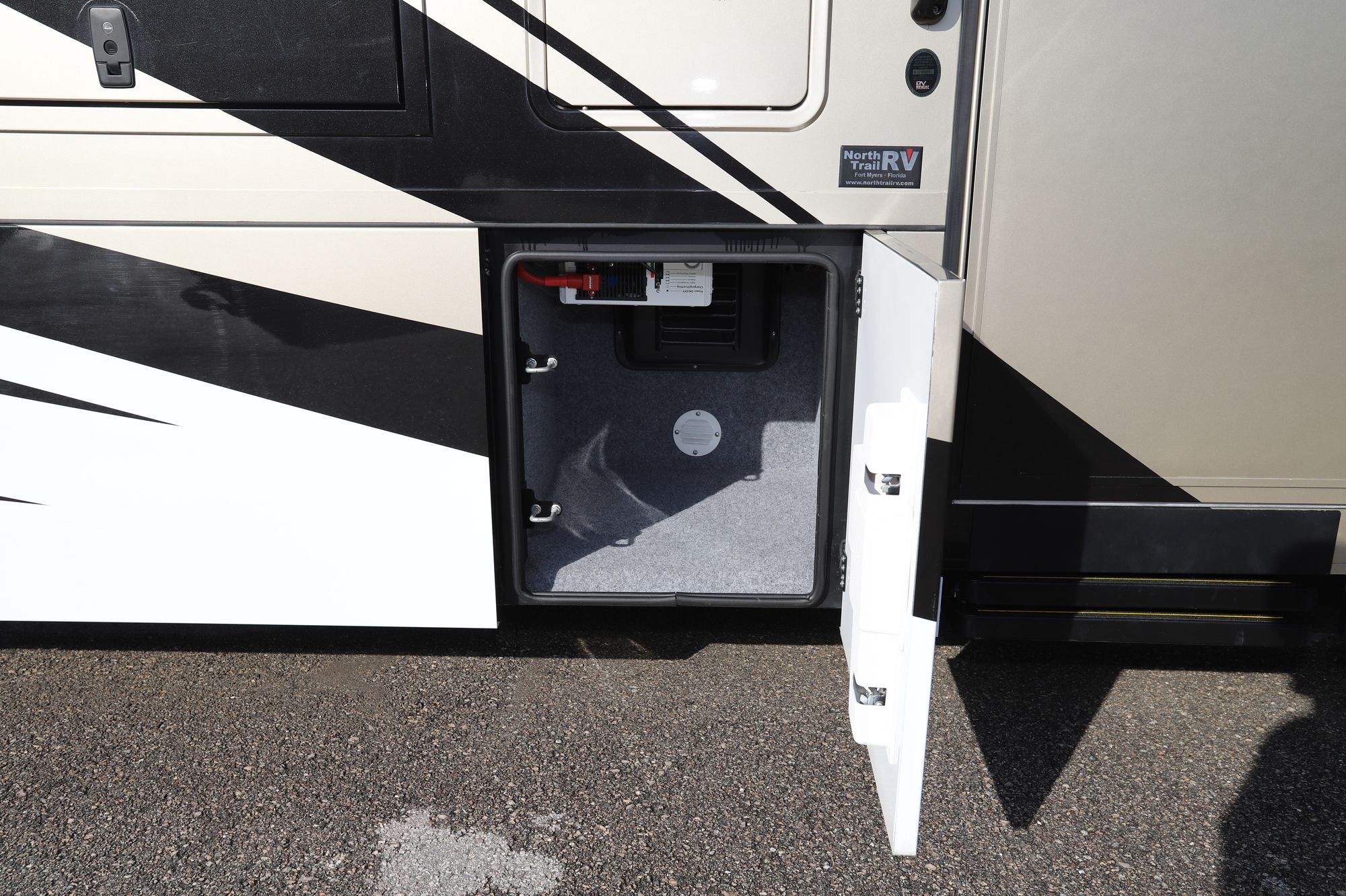 Used 2019 Renegade Rv Verona 36VSB Super C  For Sale