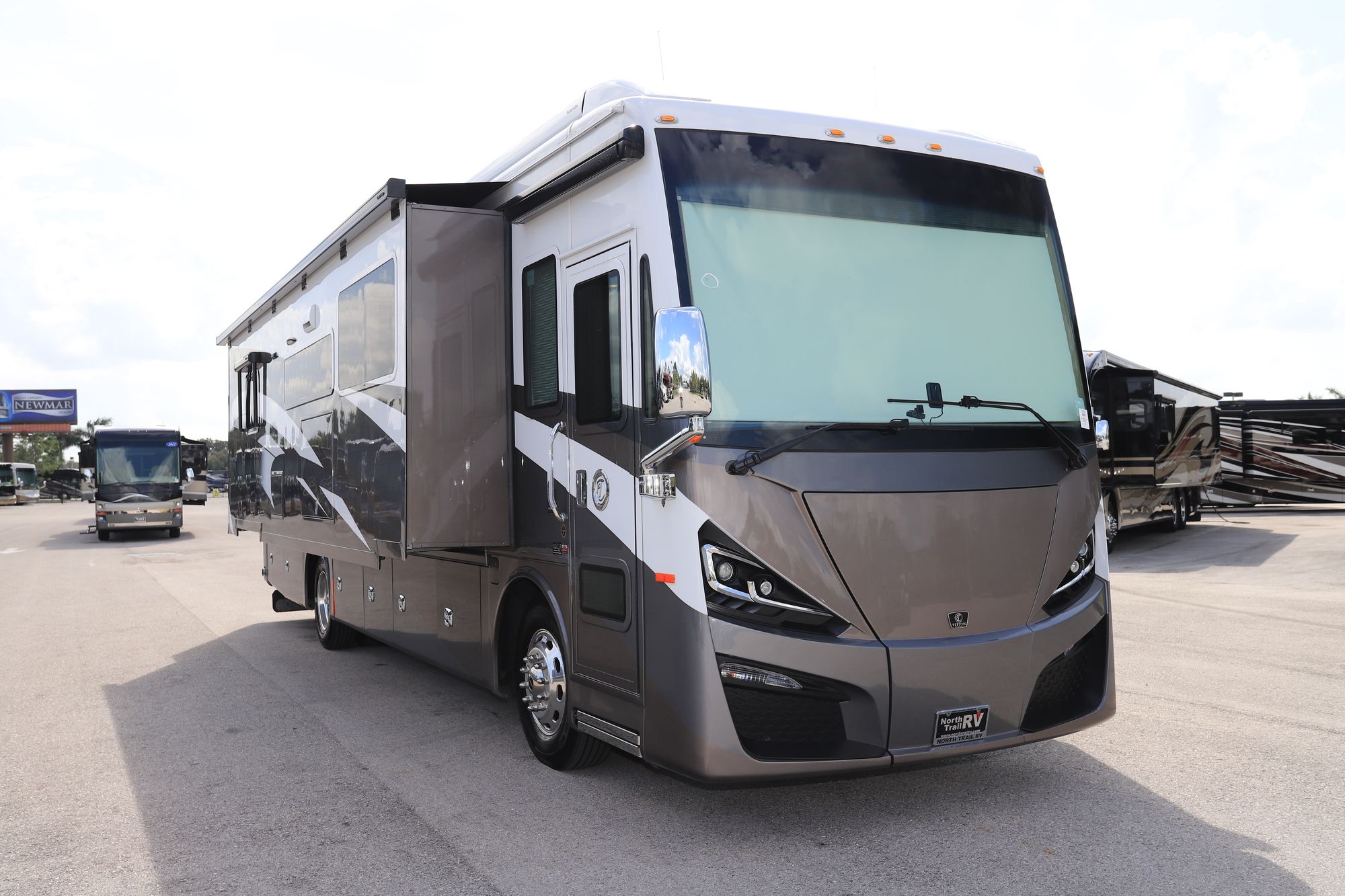 New 2021 Tiffin Motor Homes Phaeton 37BH Class A  For Sale