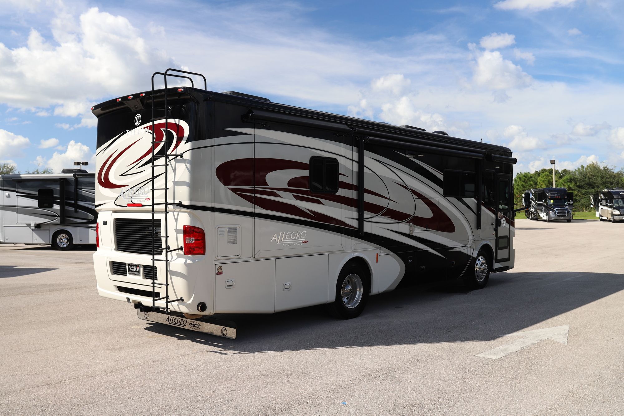 Used 2016 Tiffin Motor Homes Allegro Red 33AA Class A  For Sale