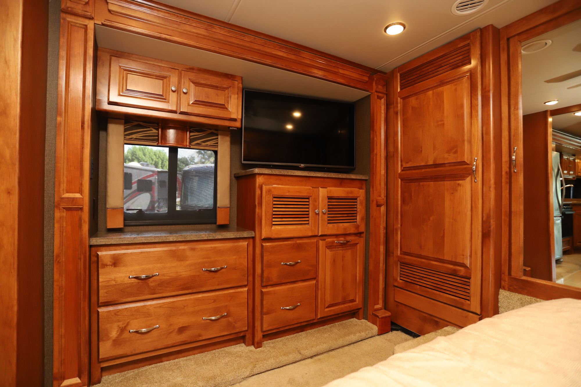 Used 2016 Tiffin Motor Homes Allegro Red 33AA Class A  For Sale