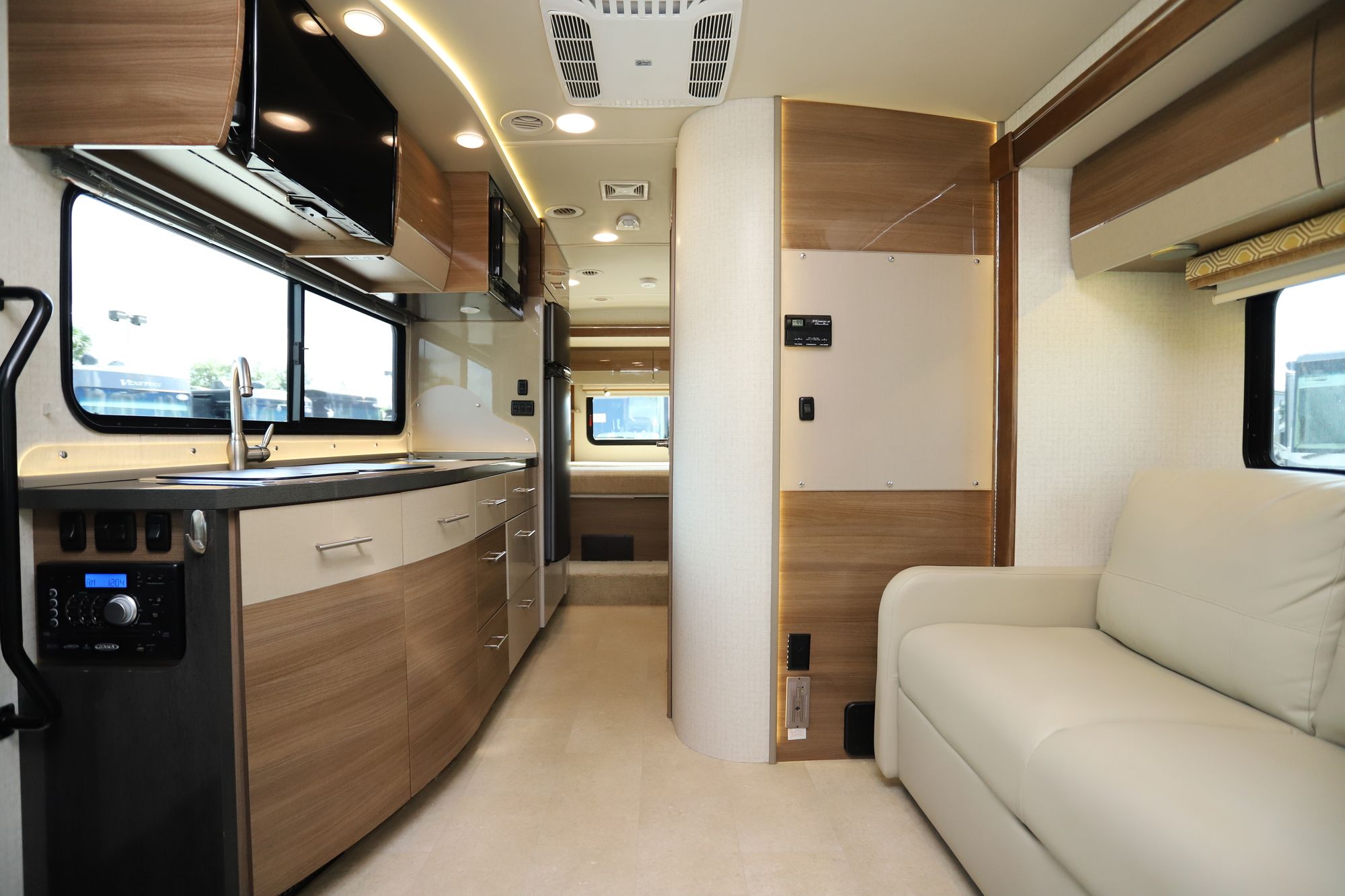 Used 2015 Itasca Navion 24G Class C  For Sale