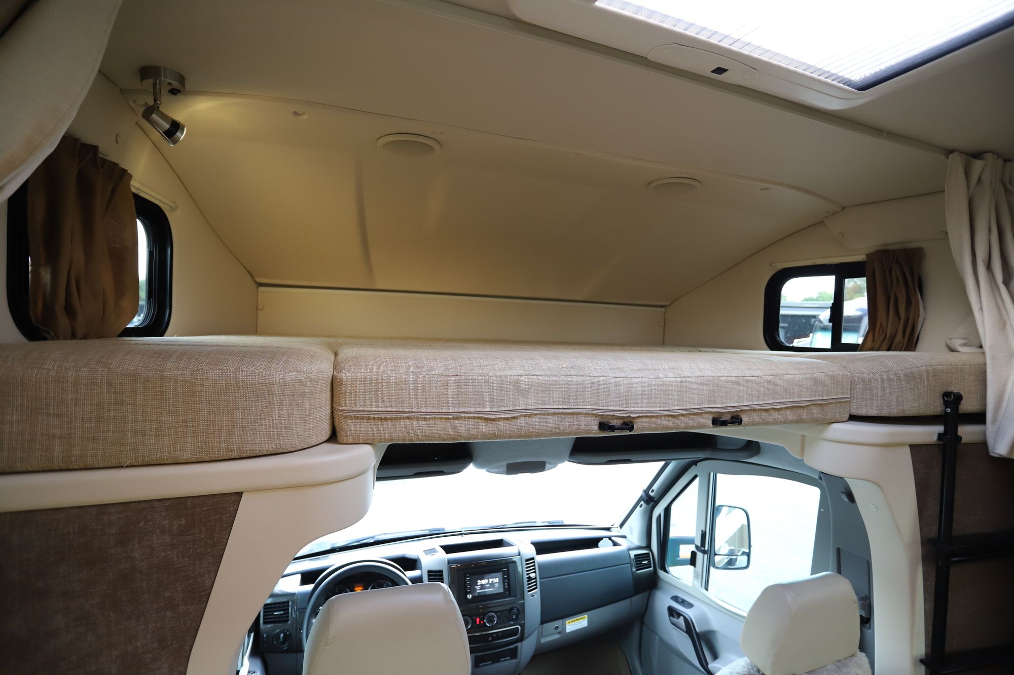 Used 2015 Itasca Navion 24G Class C  For Sale