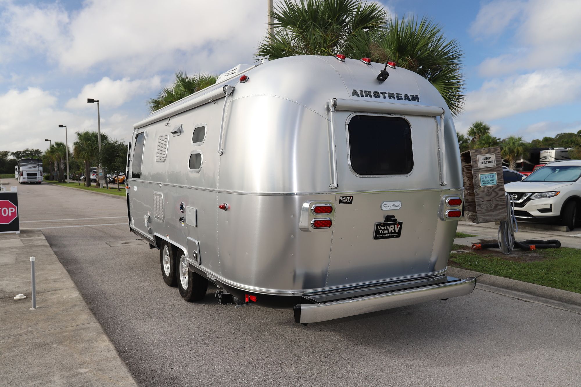 New 2021 Airstream Flying Cloud 23FB Travel Trailer  For Sale