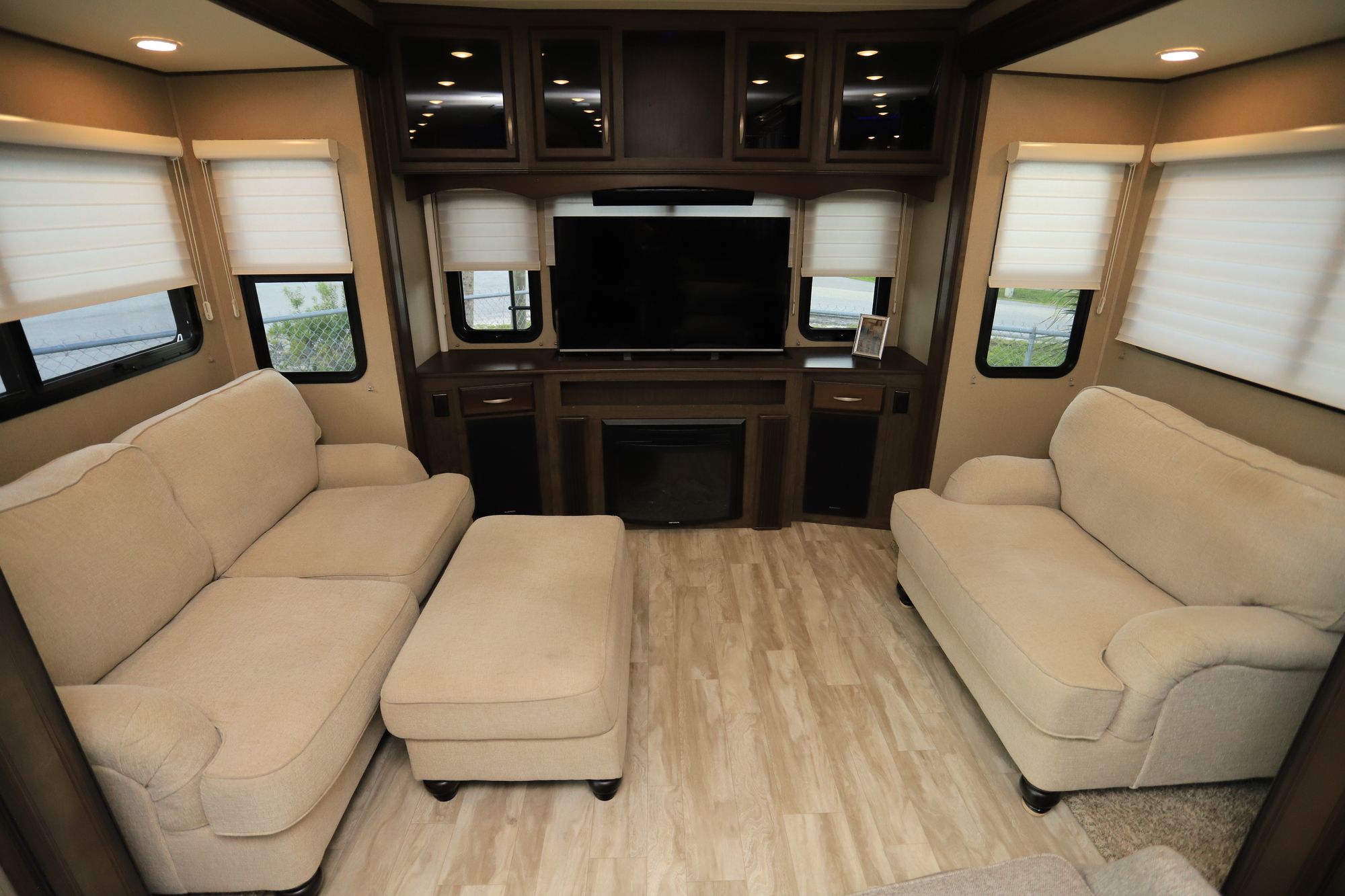 Used 2016 Grand Designe Solitude 38 375RE Fifth Wheel  For Sale