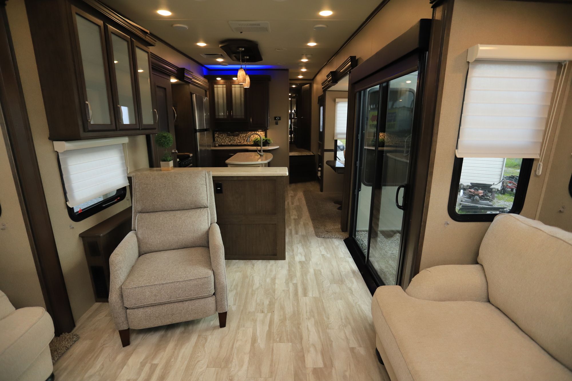 Used 2016 Grand Designe Solitude 38 375RE Fifth Wheel  For Sale