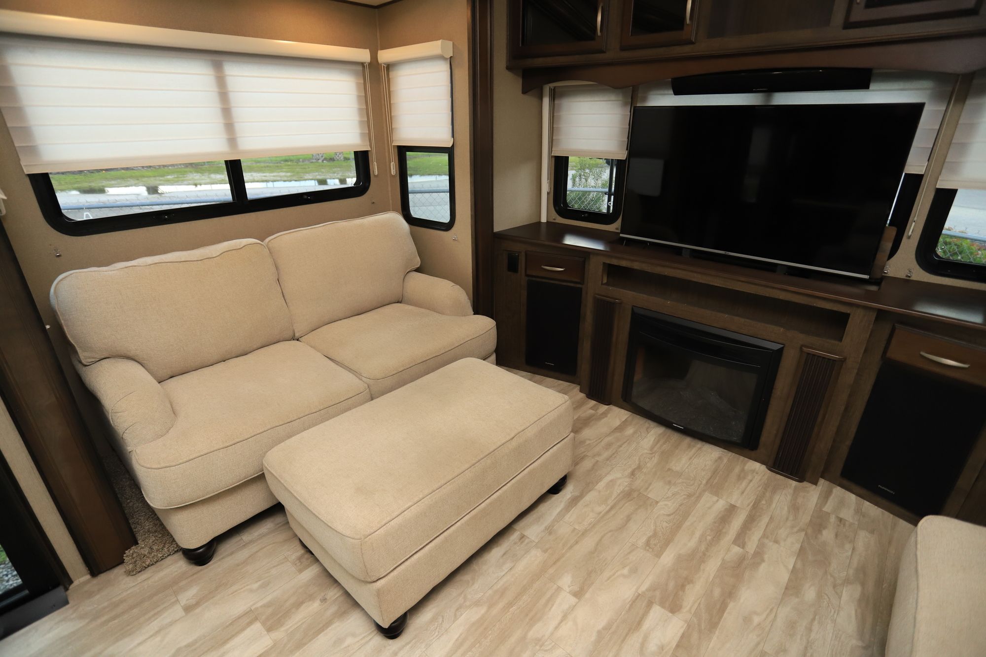 Used 2016 Grand Designe Solitude 38 375RE Fifth Wheel  For Sale