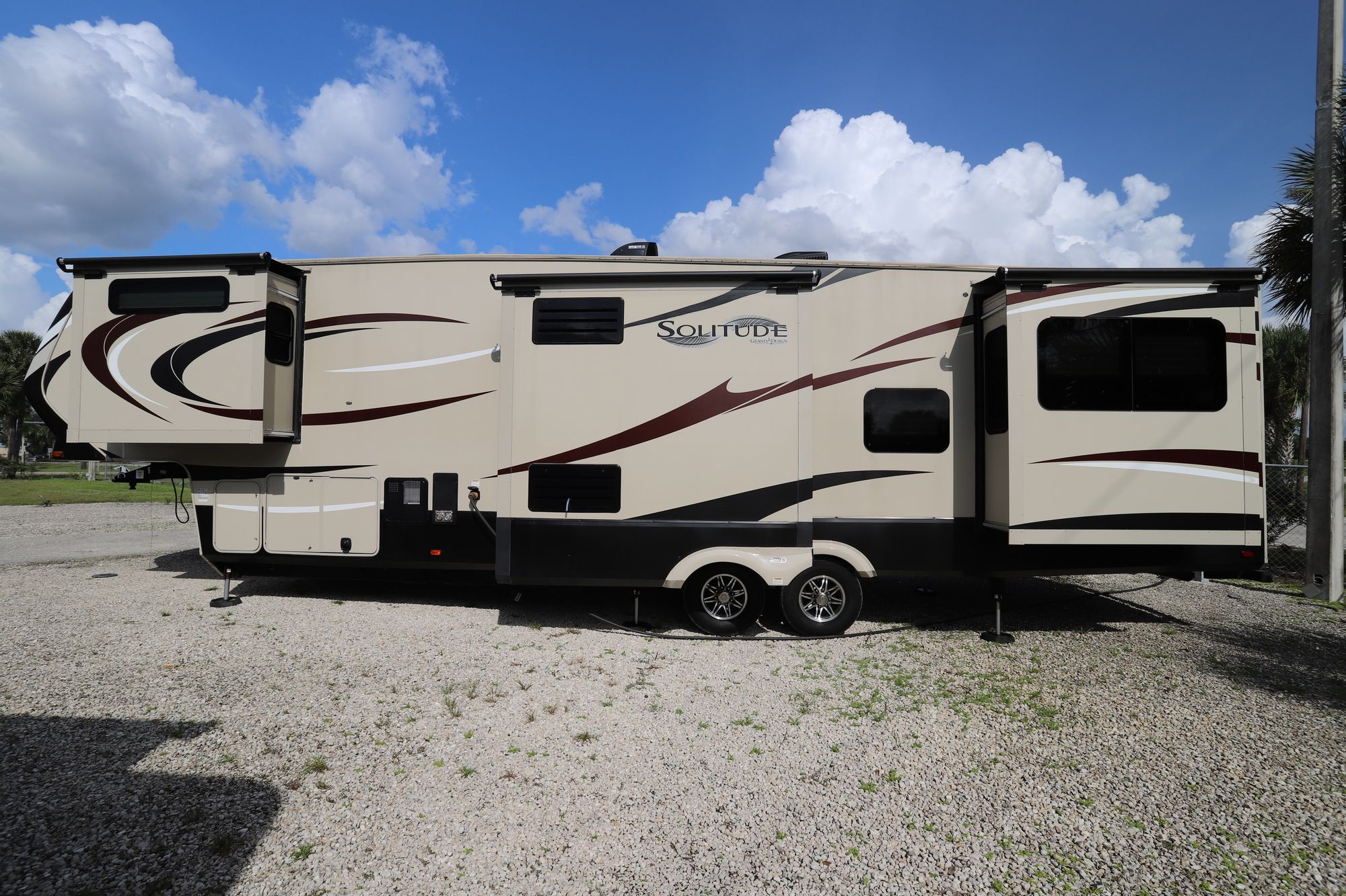 Used 2016 Grand Designe Solitude 38 375RE Fifth Wheel  For Sale