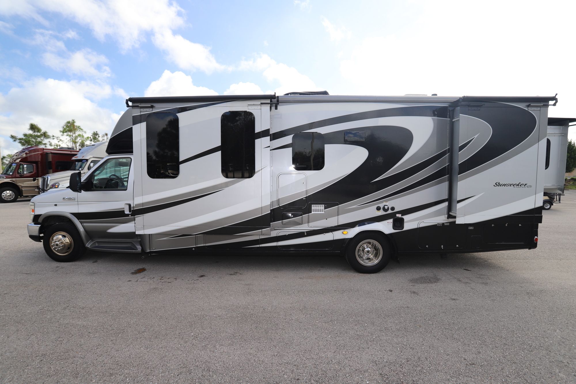 Used 2015 Forest River Sunseeker 2800QS Class C  For Sale