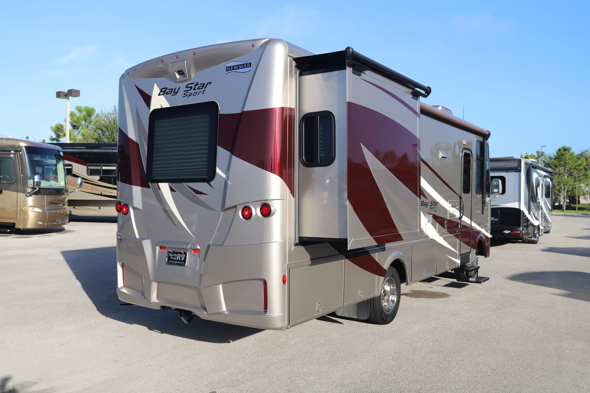 Used 2019 Newmar Bay Star Sport 2702 Class A  For Sale