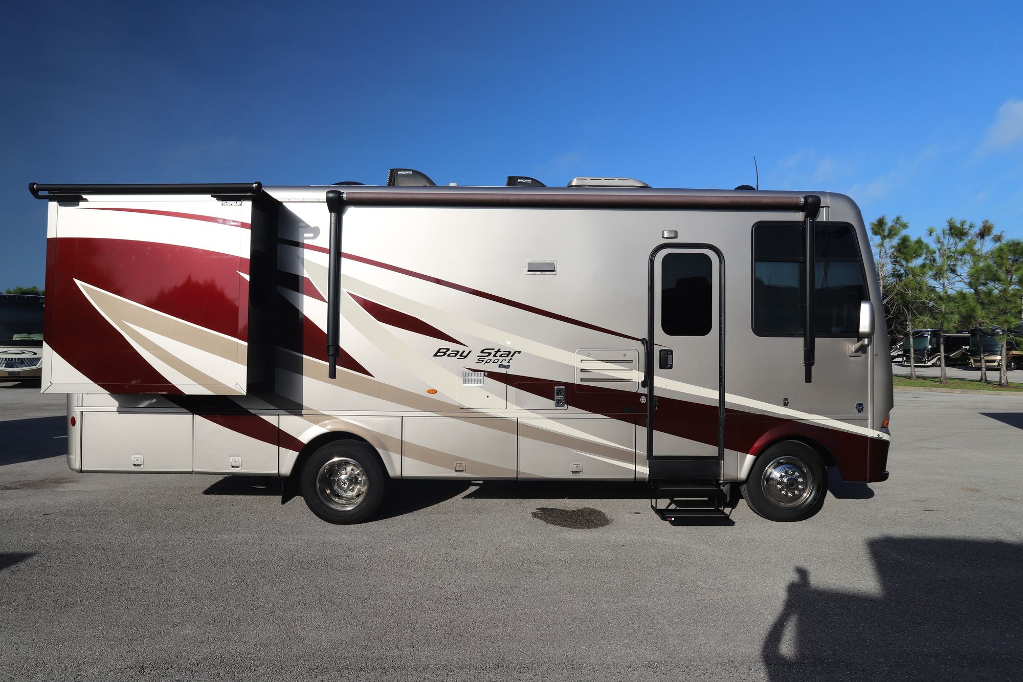 Used 2019 Newmar Bay Star Sport 2702 Class A  For Sale