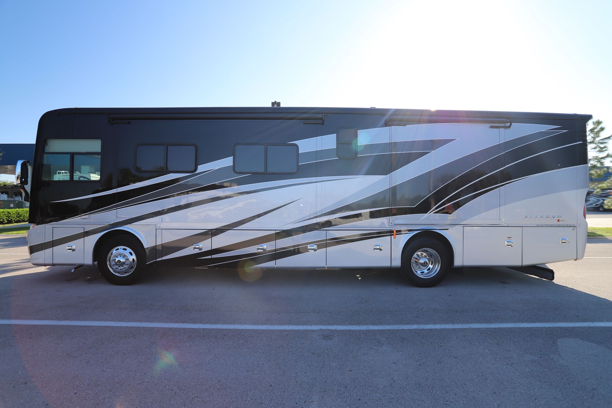 Used 2020 Tiffin Motor Homes Allegro Red 37BA Class A  For Sale