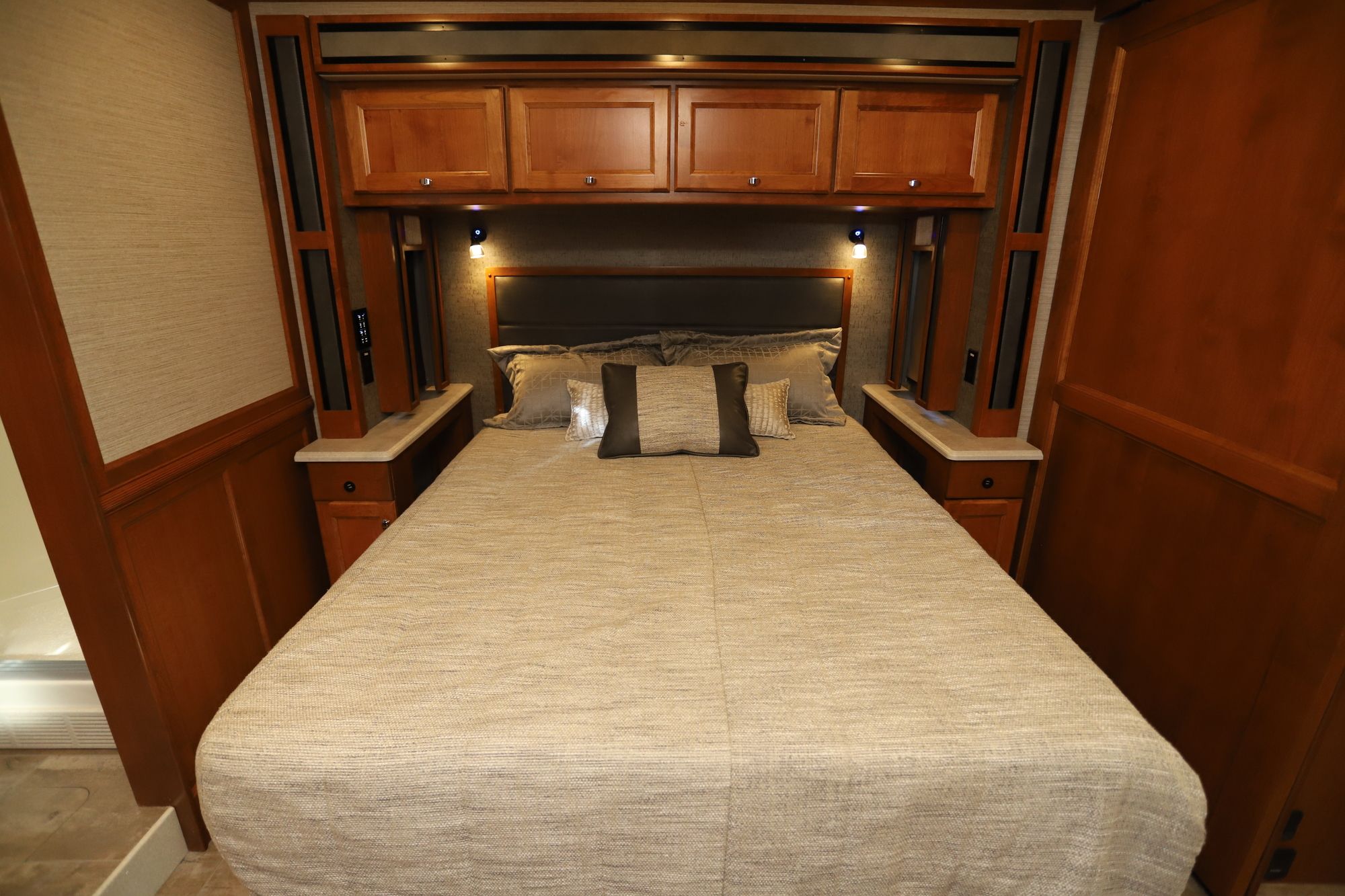 Used 2020 Tiffin Motor Homes Allegro Red 37BA Class A  For Sale