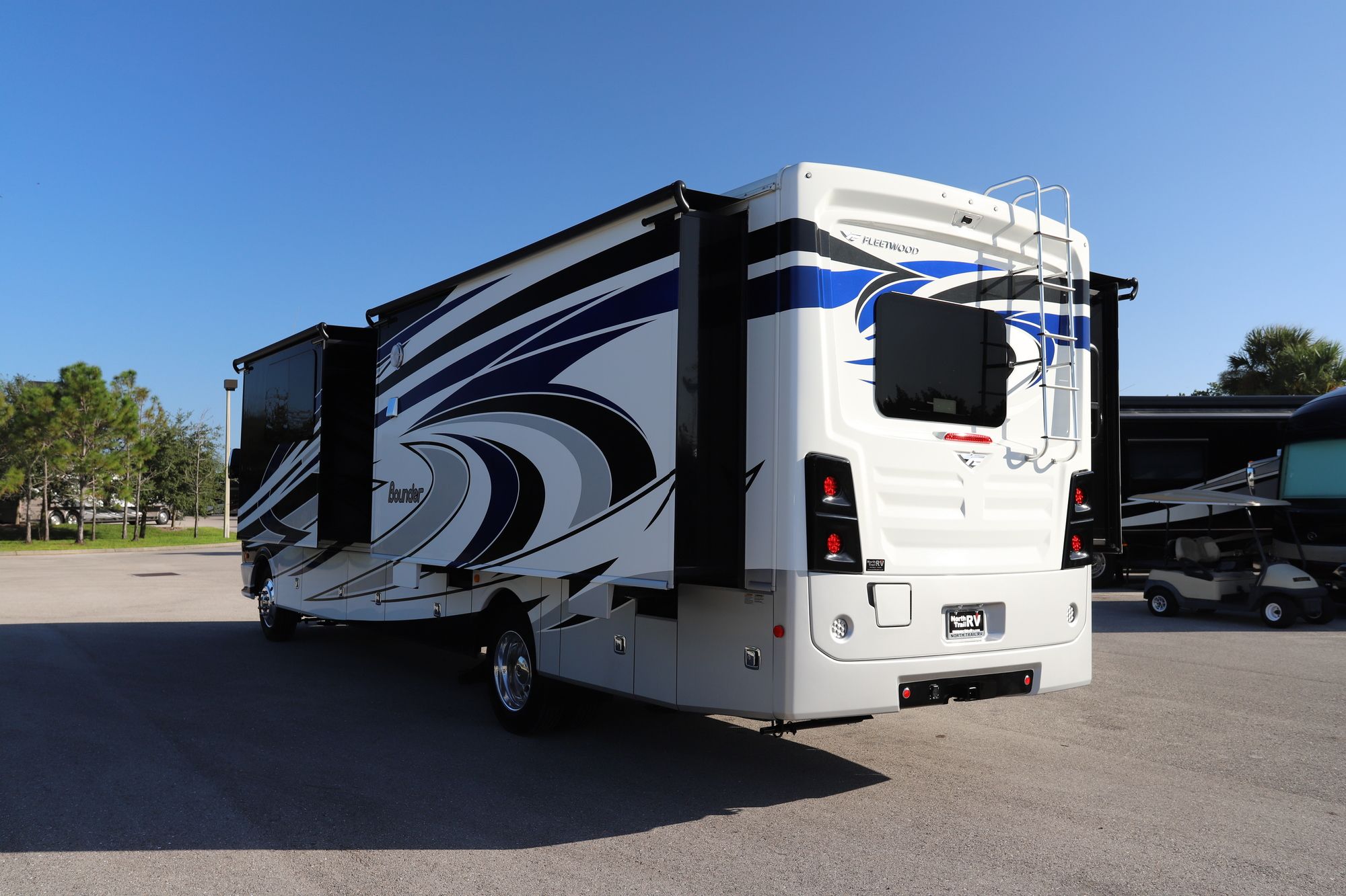 Used 2018 Fleetwood Bounder 35P Class A  For Sale