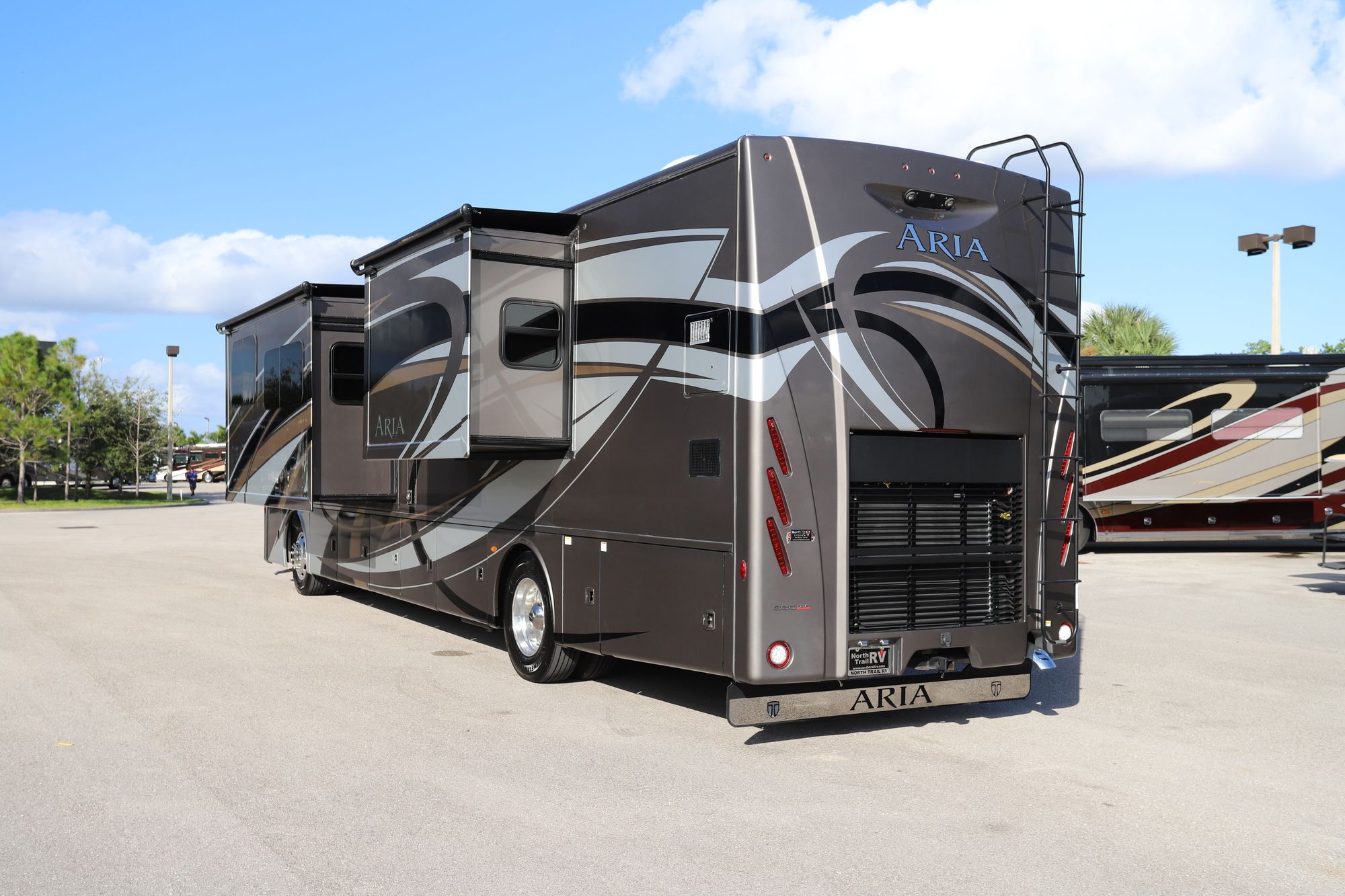 Used 2018 Thor Aria 3901 Class A  For Sale