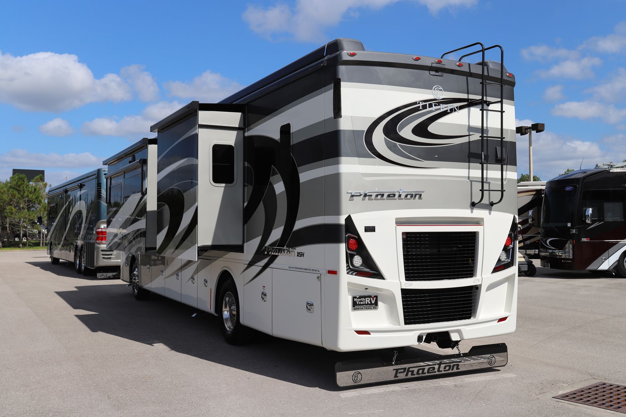 New 2021 Tiffin Motor Homes Phaeton 40IH Class A  For Sale