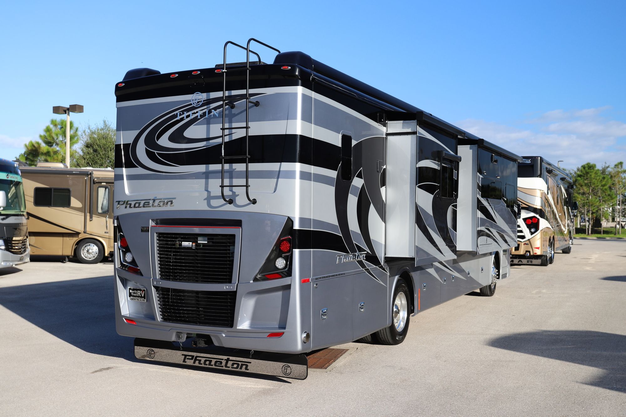 New 2021 Tiffin Motor Homes Phaeton 40QBH Class A  For Sale