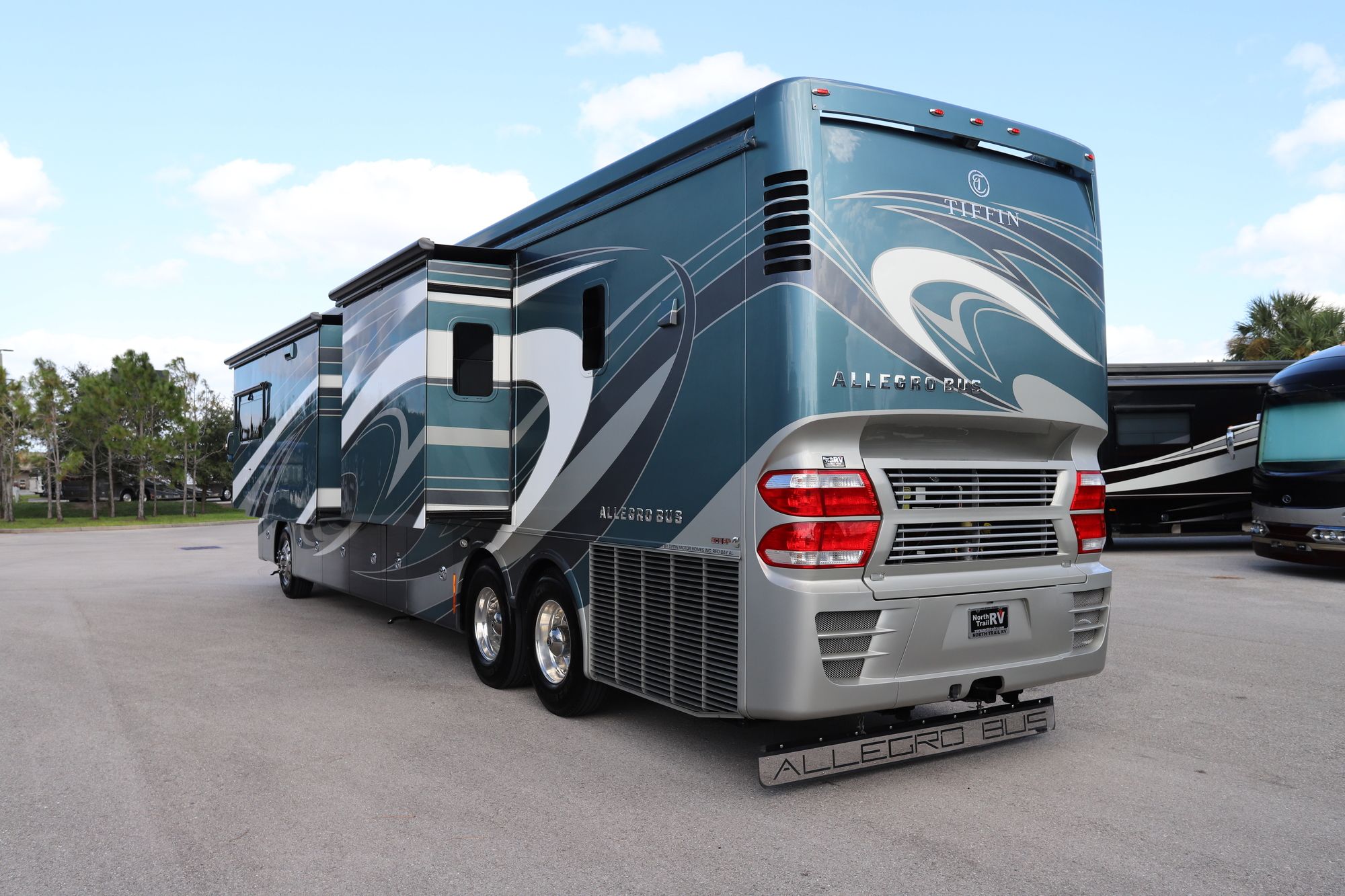 Used 2018 Tiffin Motor Homes Allegro Bus 45OPP Class A  For Sale