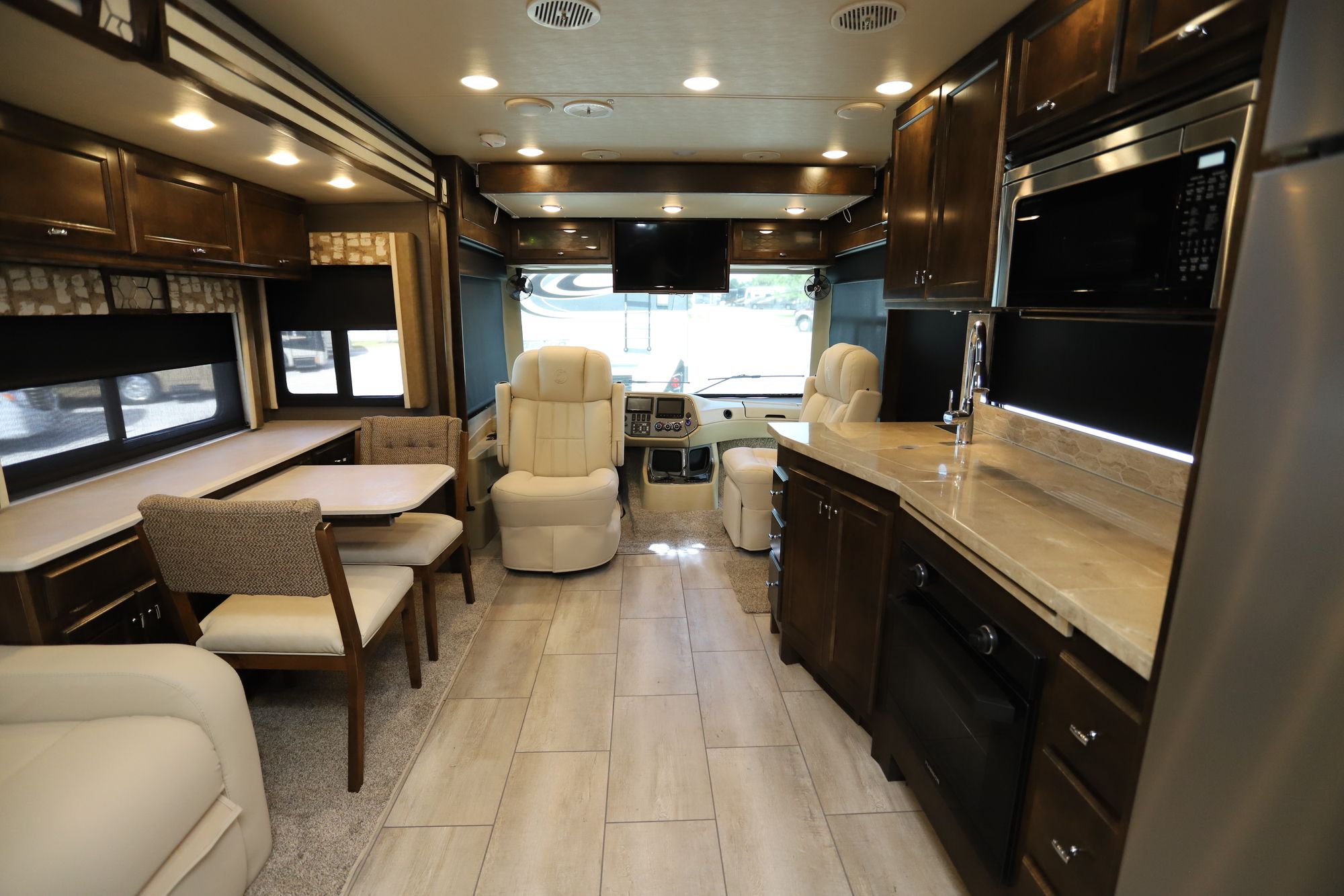 New 2021 Tiffin Motor Homes Allegro 32SA Class A  For Sale