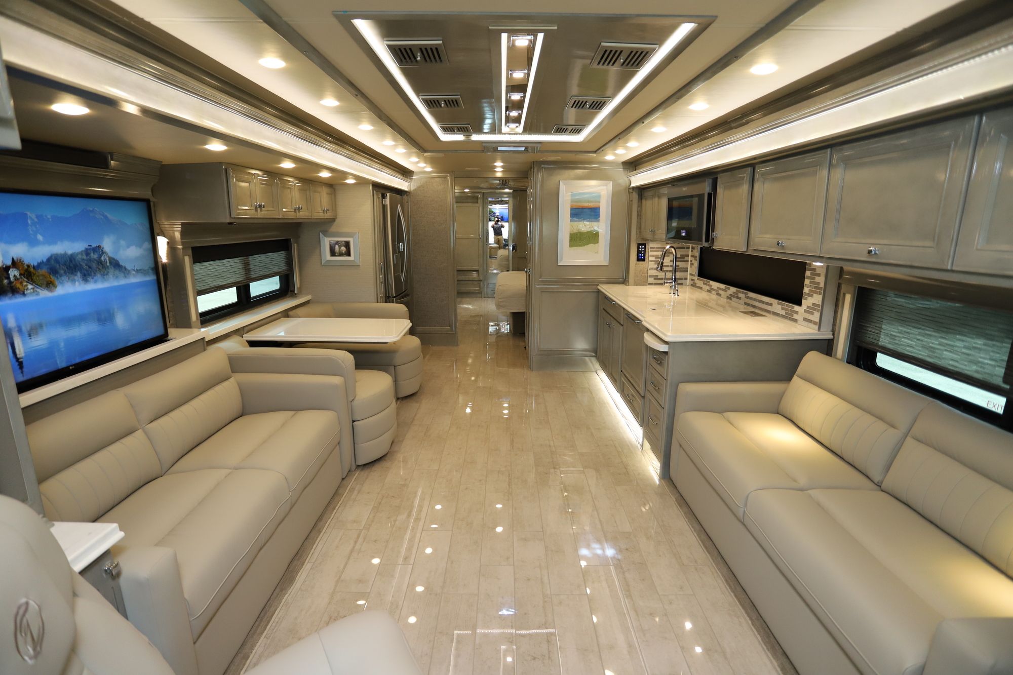 New 2021 Tiffin Motor Homes Phaeton 40IH Class A  For Sale