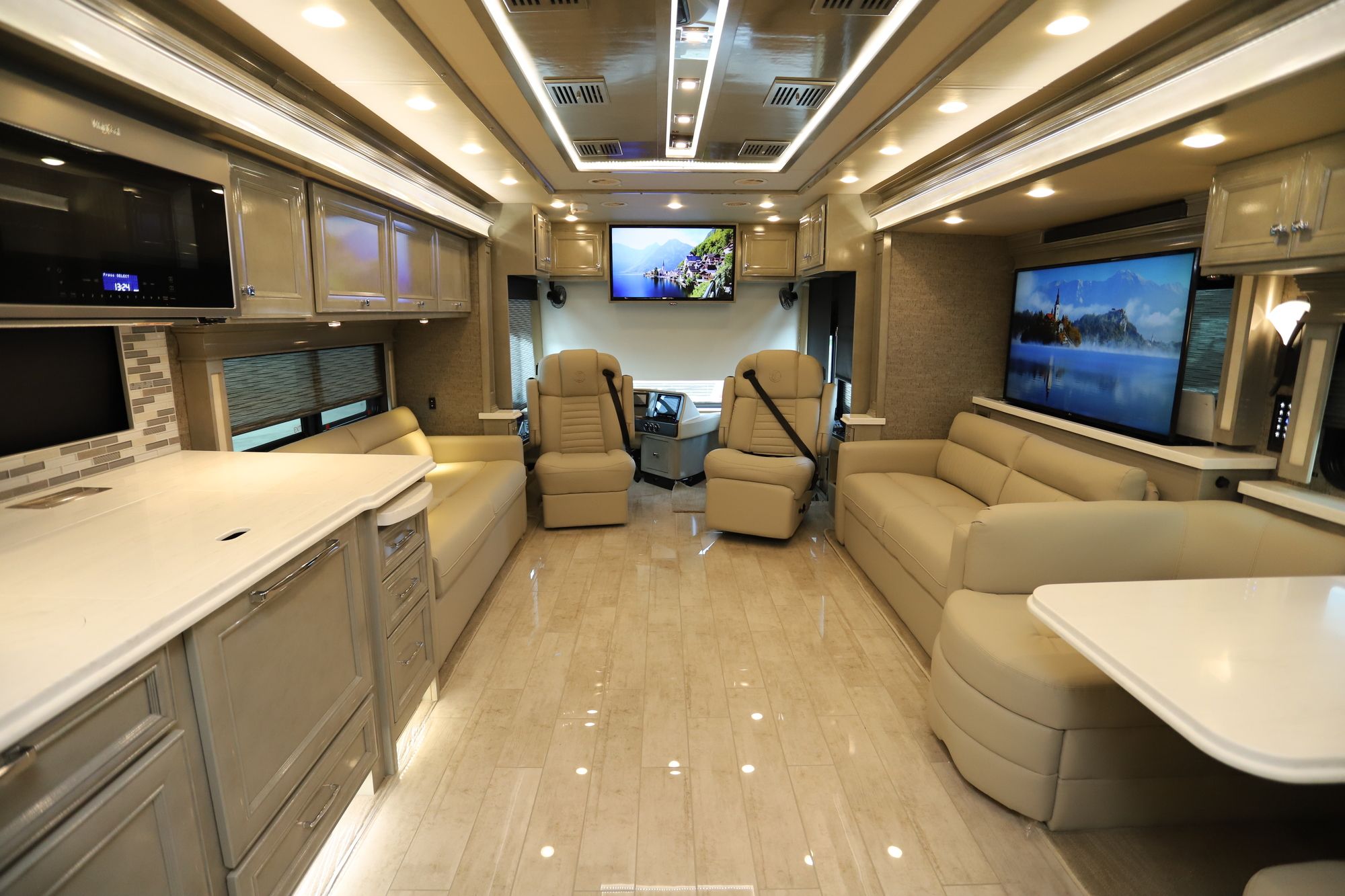 New 2021 Tiffin Motor Homes Phaeton 40IH Class A  For Sale