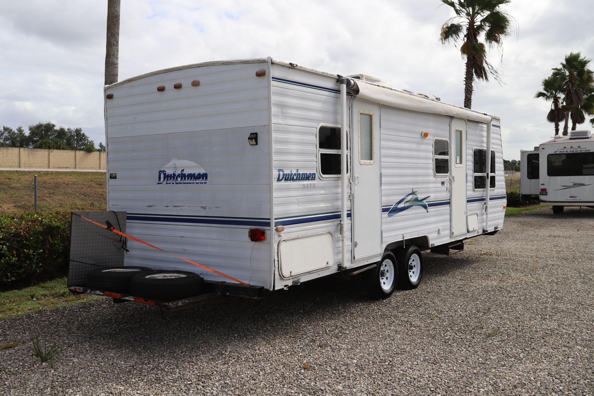 Used 2001 Dutchmen Lite 26FK Travel Trailer  For Sale