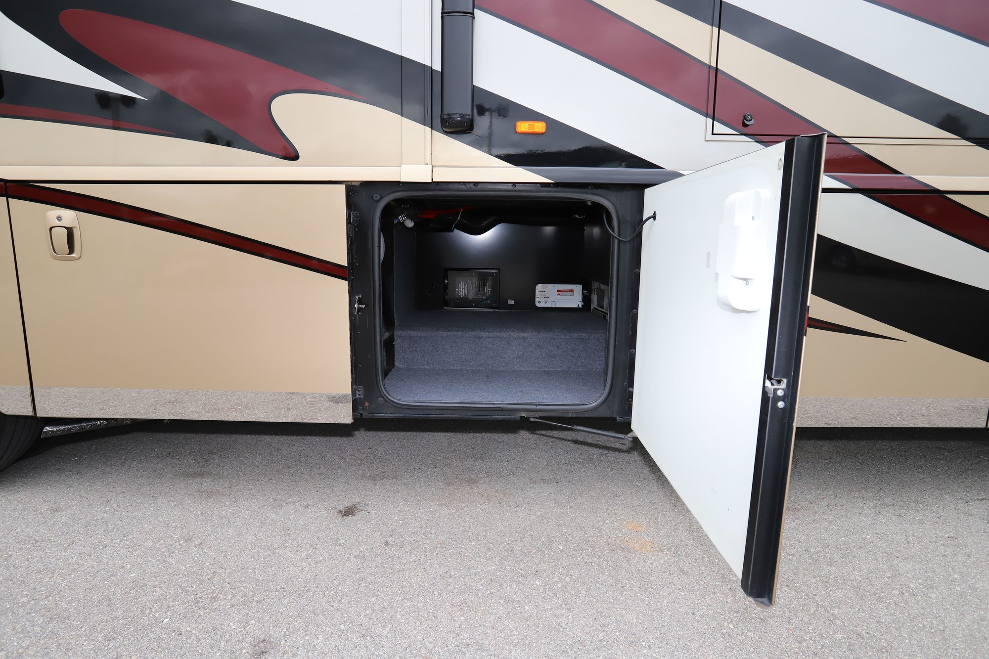 Used 2012 Itasca Ellipse 42QD Class A  For Sale