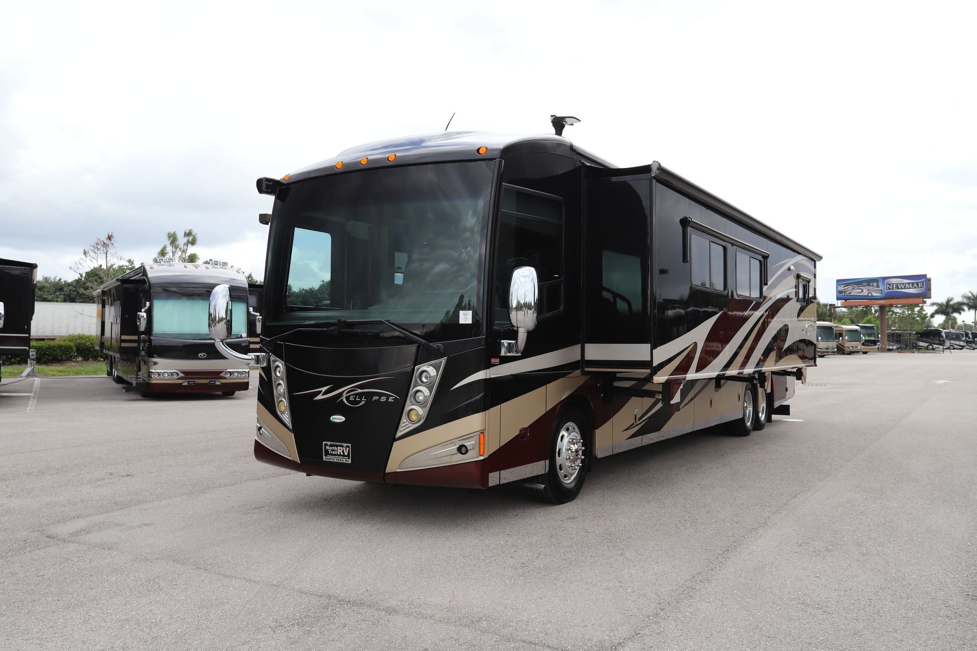 Used 2012 Itasca Ellipse 42QD Class A  For Sale