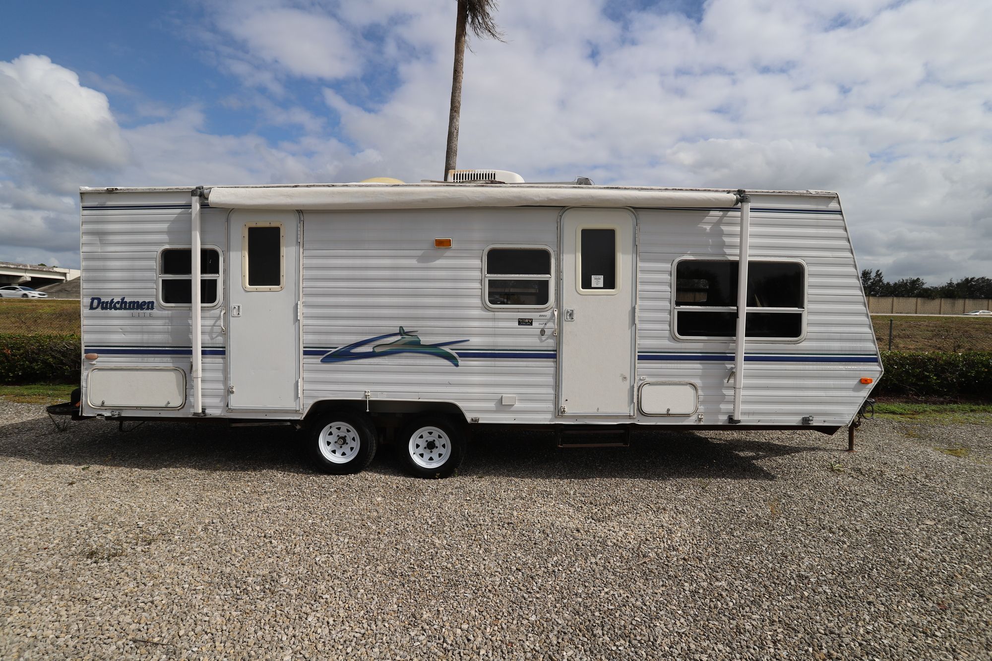 Used 2001 Dutchmen Lite 26FK Travel Trailer  For Sale