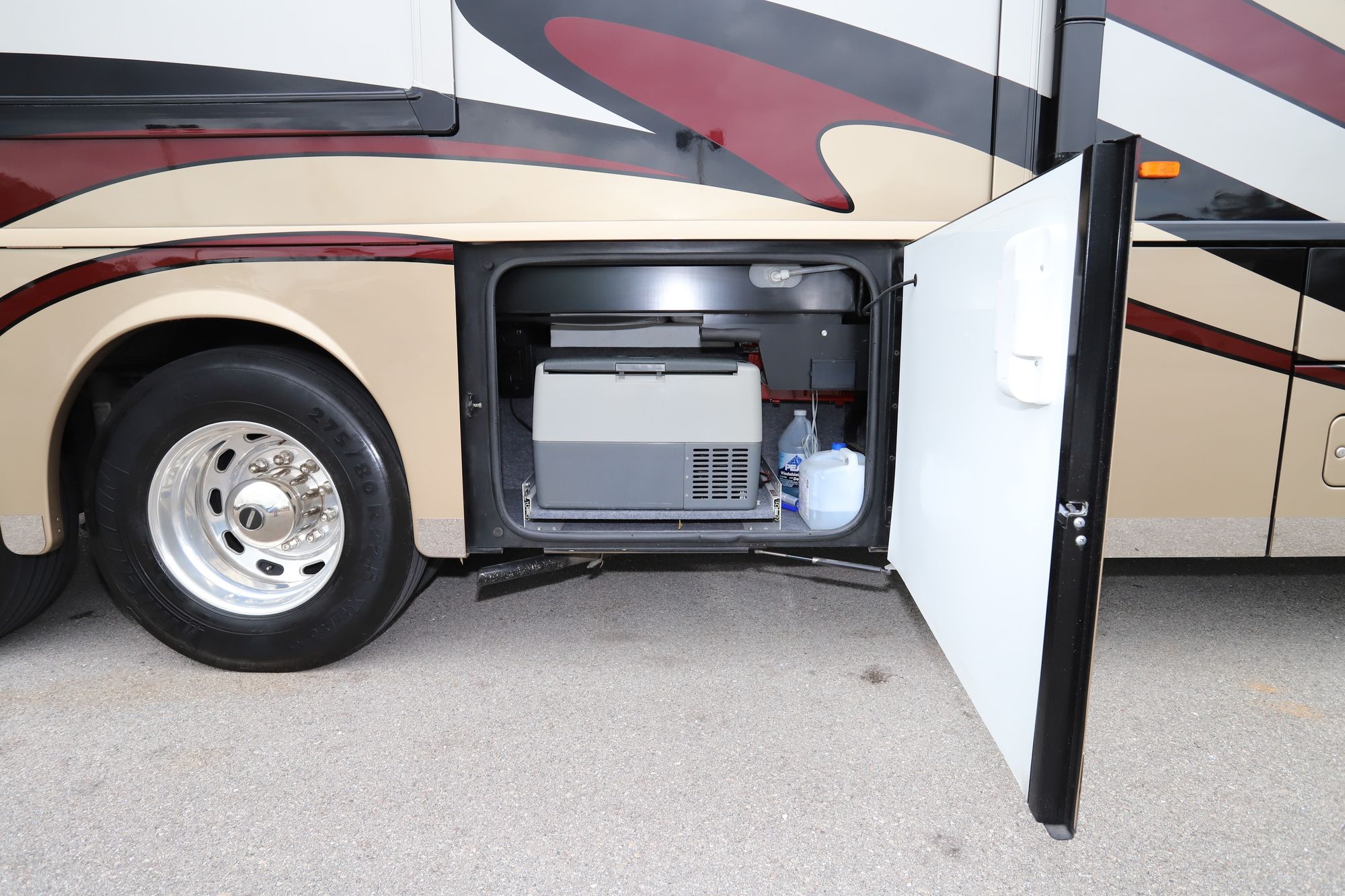 Used 2012 Itasca Ellipse 42QD Class A  For Sale