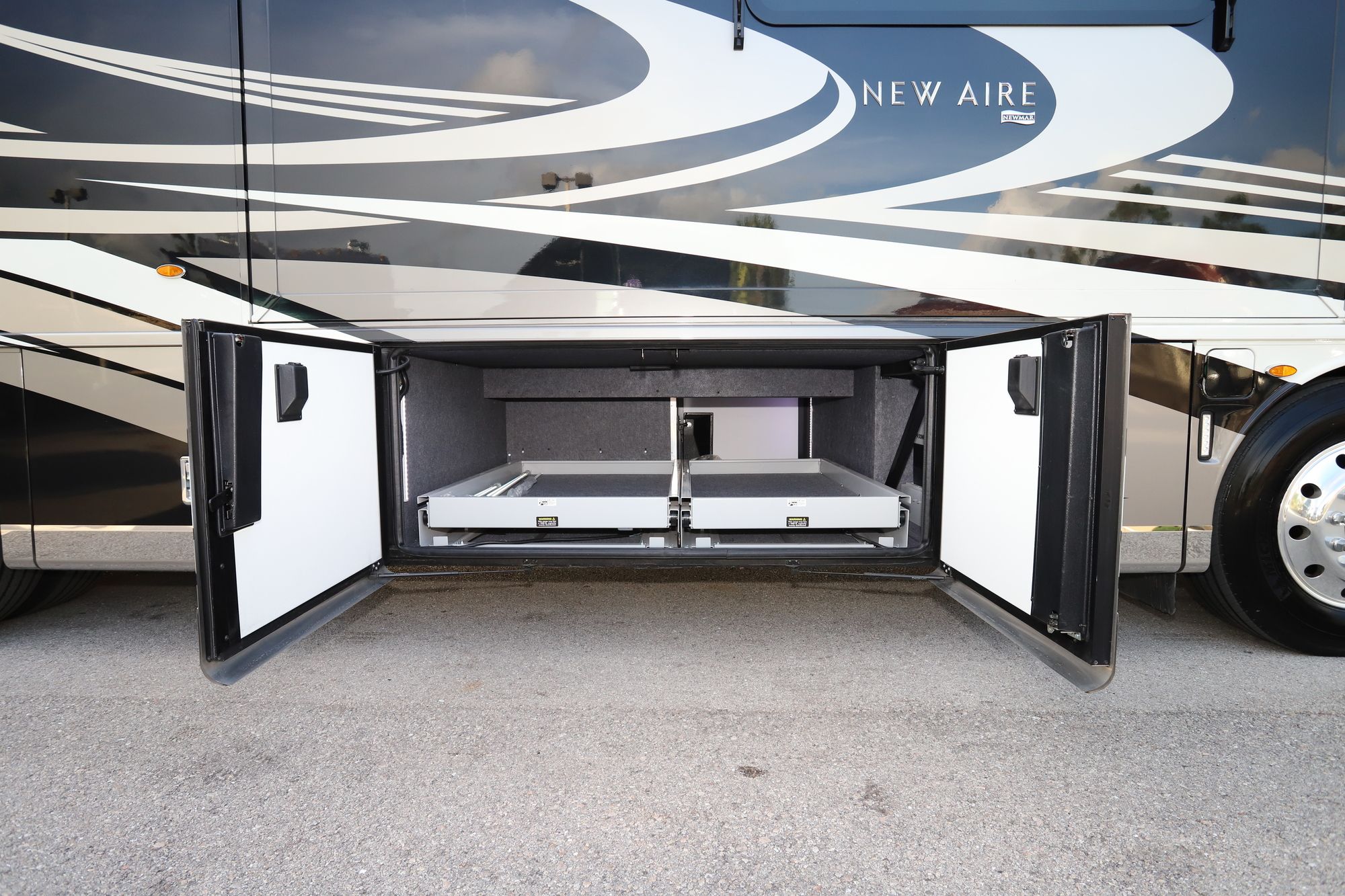 Used 2020 Newmar New Aire 3341 Class A  For Sale