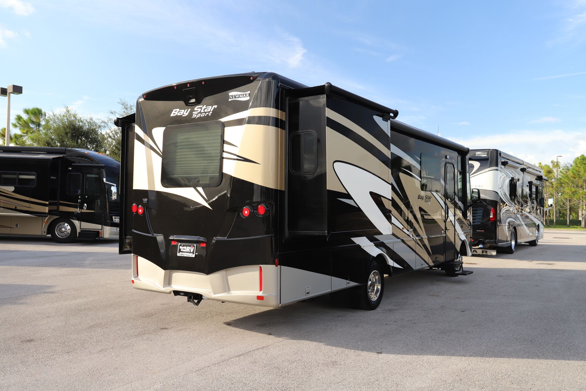 New 2021 Newmar Bay Star Sport 3014 Class A  For Sale