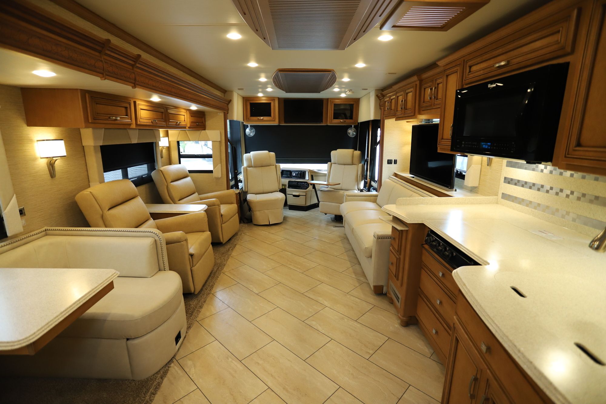 Used 2017 Newmar Ventana Le 4037 Class A  For Sale