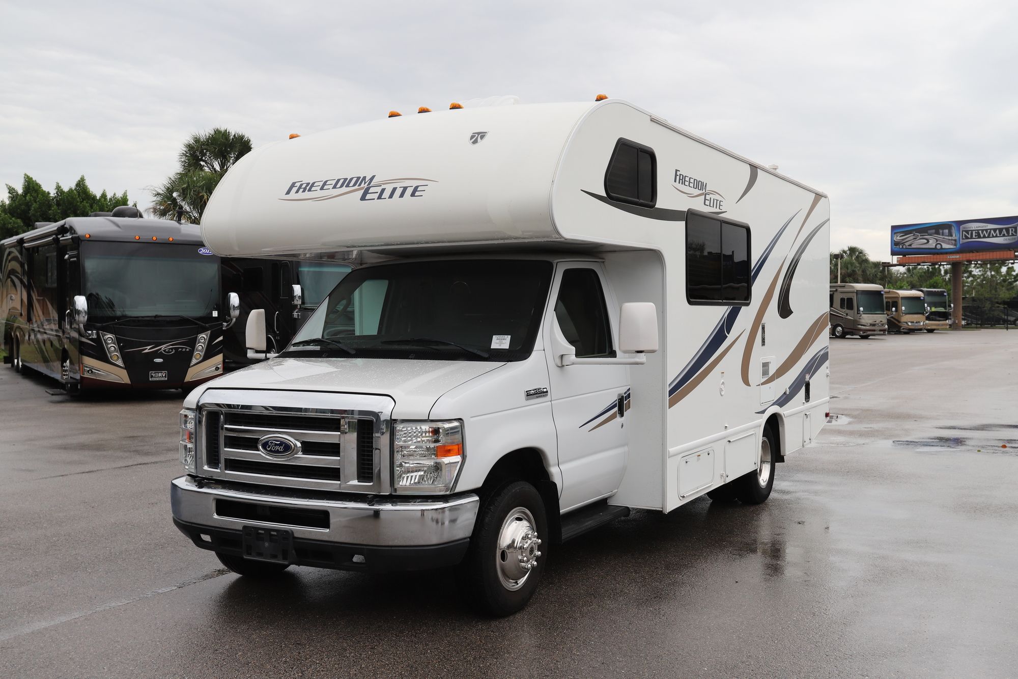 Used 2015 Thor Freedom Elite 22E Class C  For Sale