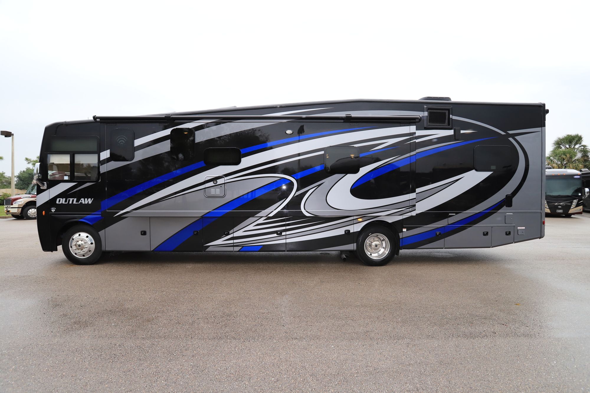 New 2021 Thor Outlaw 38MB Class A  For Sale