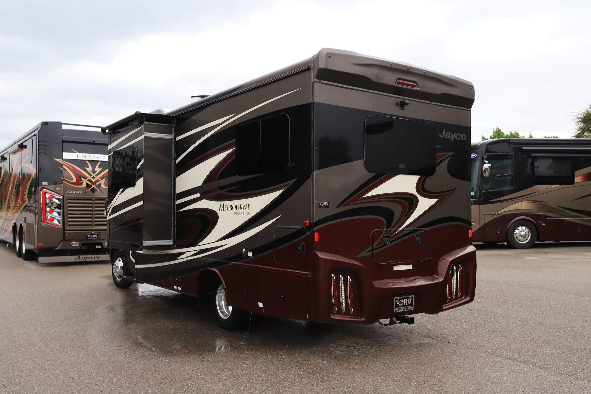 Used 2020 Jayco Melbourne Prestige 24TP Class C  For Sale