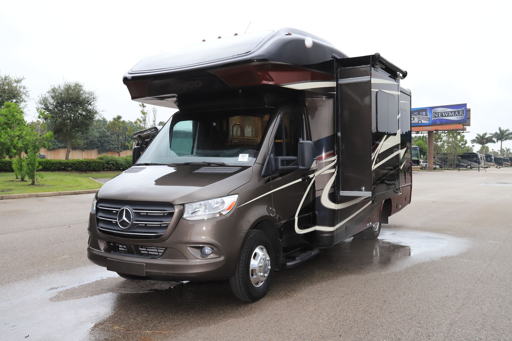 Used 2020 Jayco Melbourne Prestige 24TP Class C  For Sale