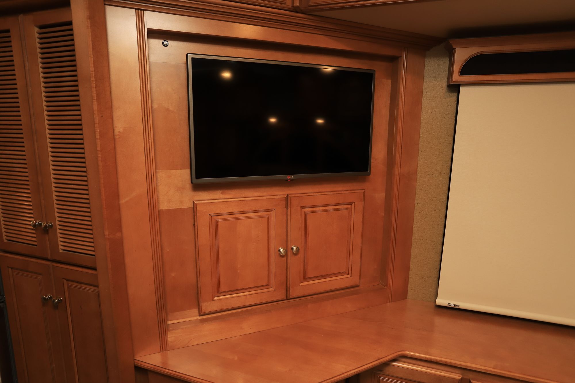 Used 2016 Winnebago Journey 36M Class A  For Sale