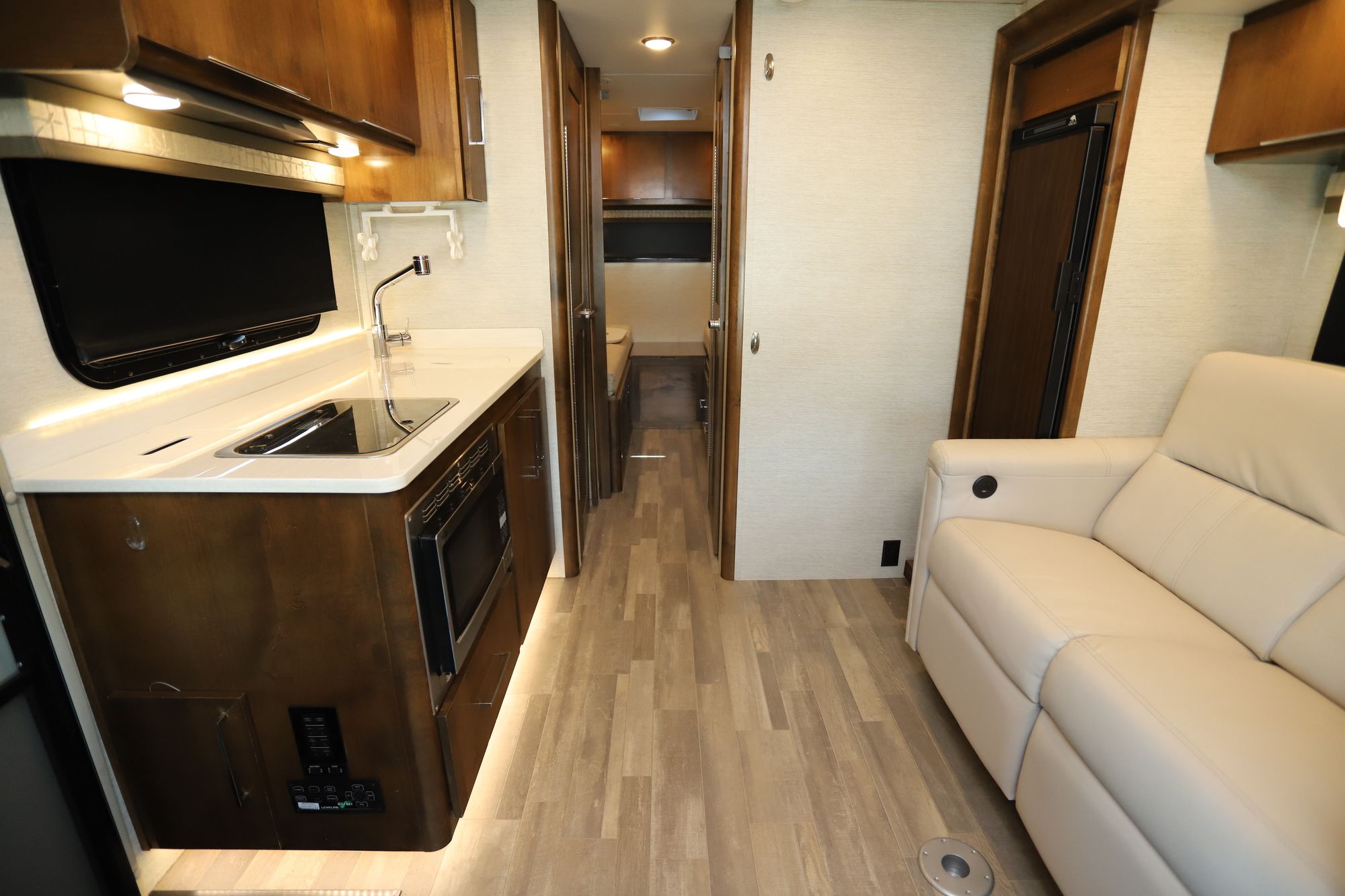 Used 2020 Tiffin Motor Homes Wayfarer 24TW Class C  For Sale