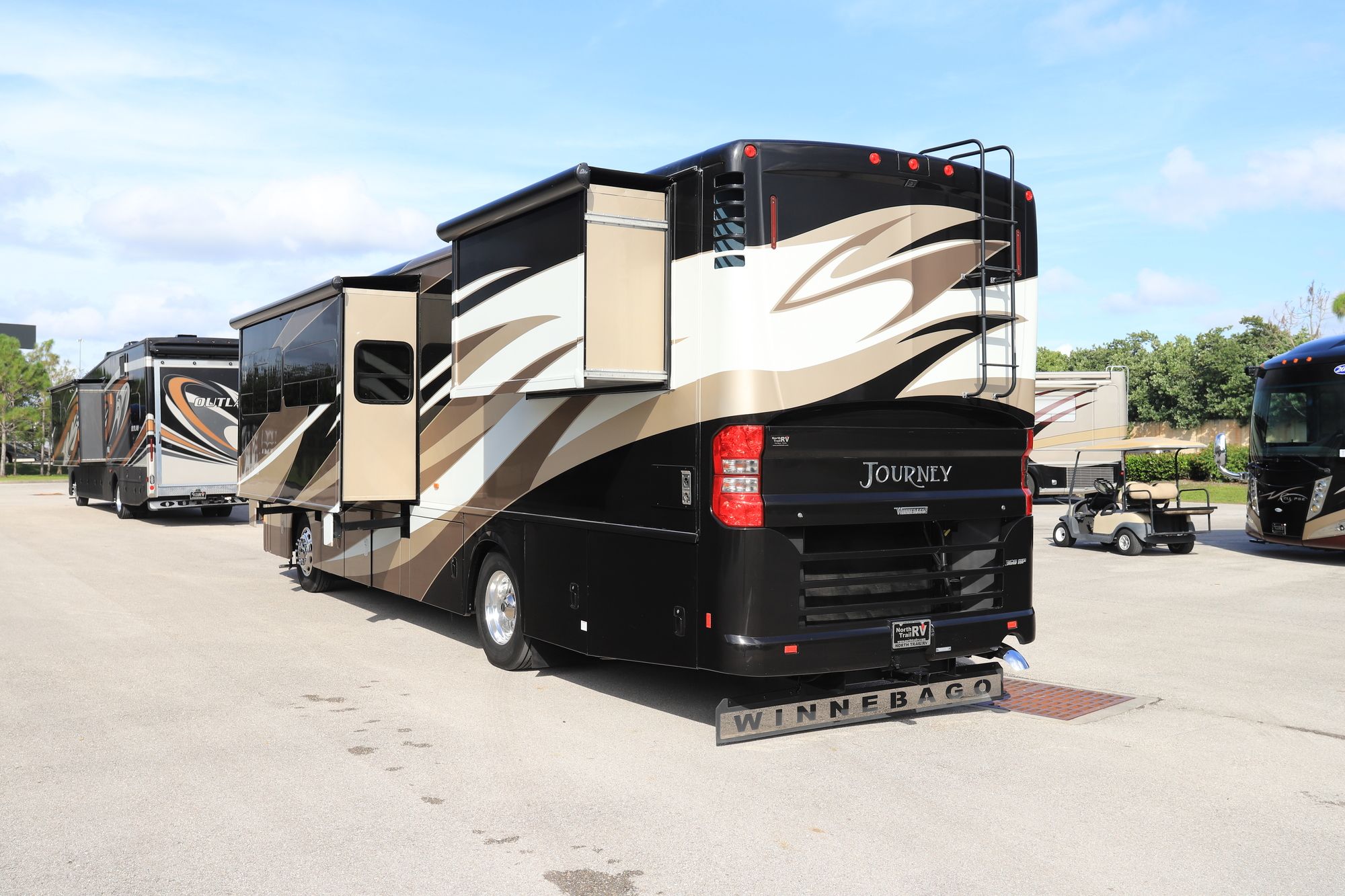 Used 2016 Winnebago Journey 36M Class A  For Sale