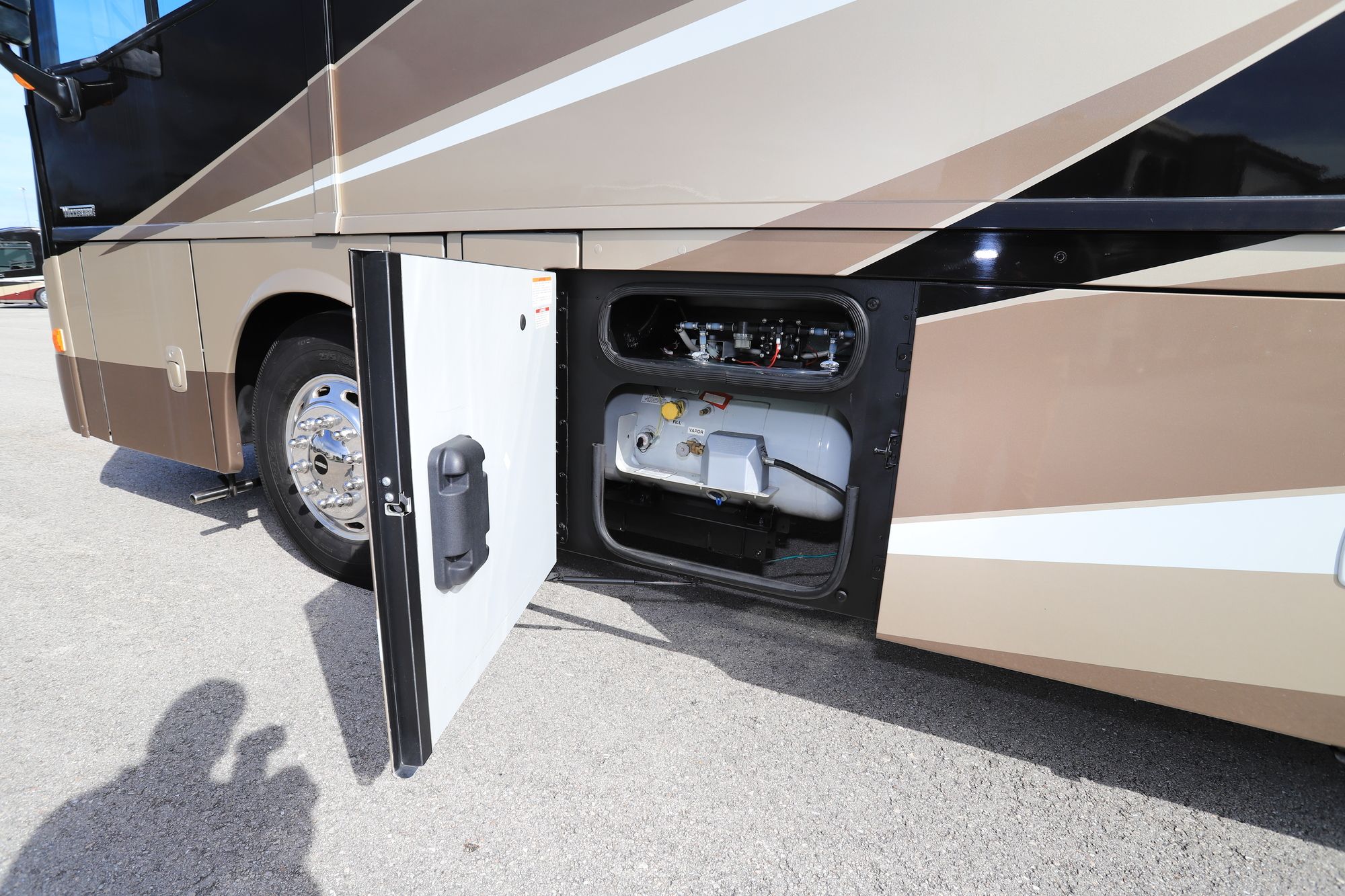 Used 2016 Winnebago Journey 36M Class A  For Sale