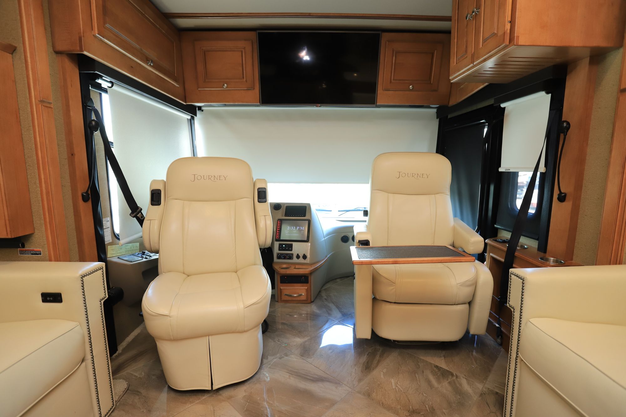 Used 2016 Winnebago Journey 36M Class A  For Sale