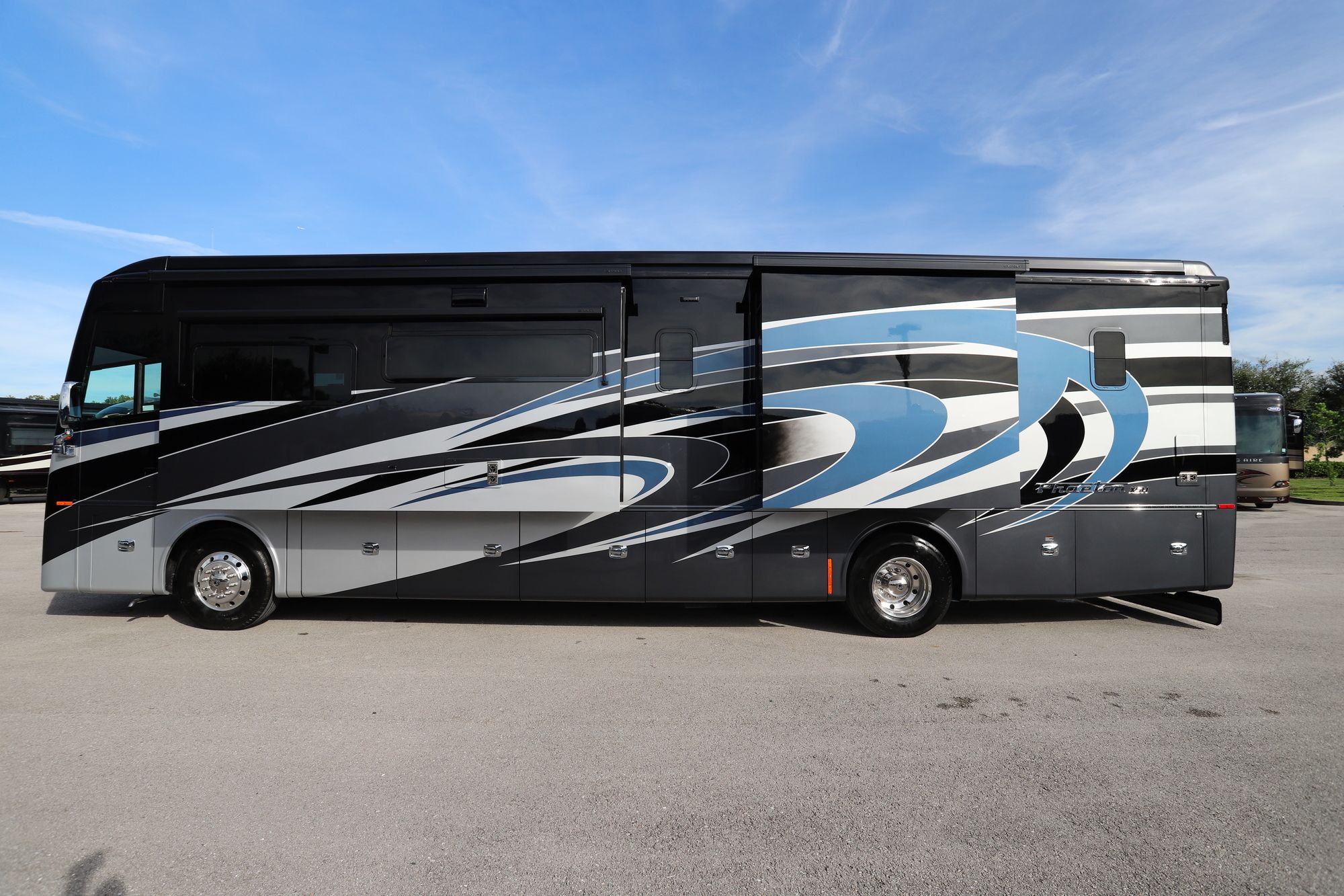 New 2021 Tiffin Motor Homes Phaeton 40IH Class A  For Sale