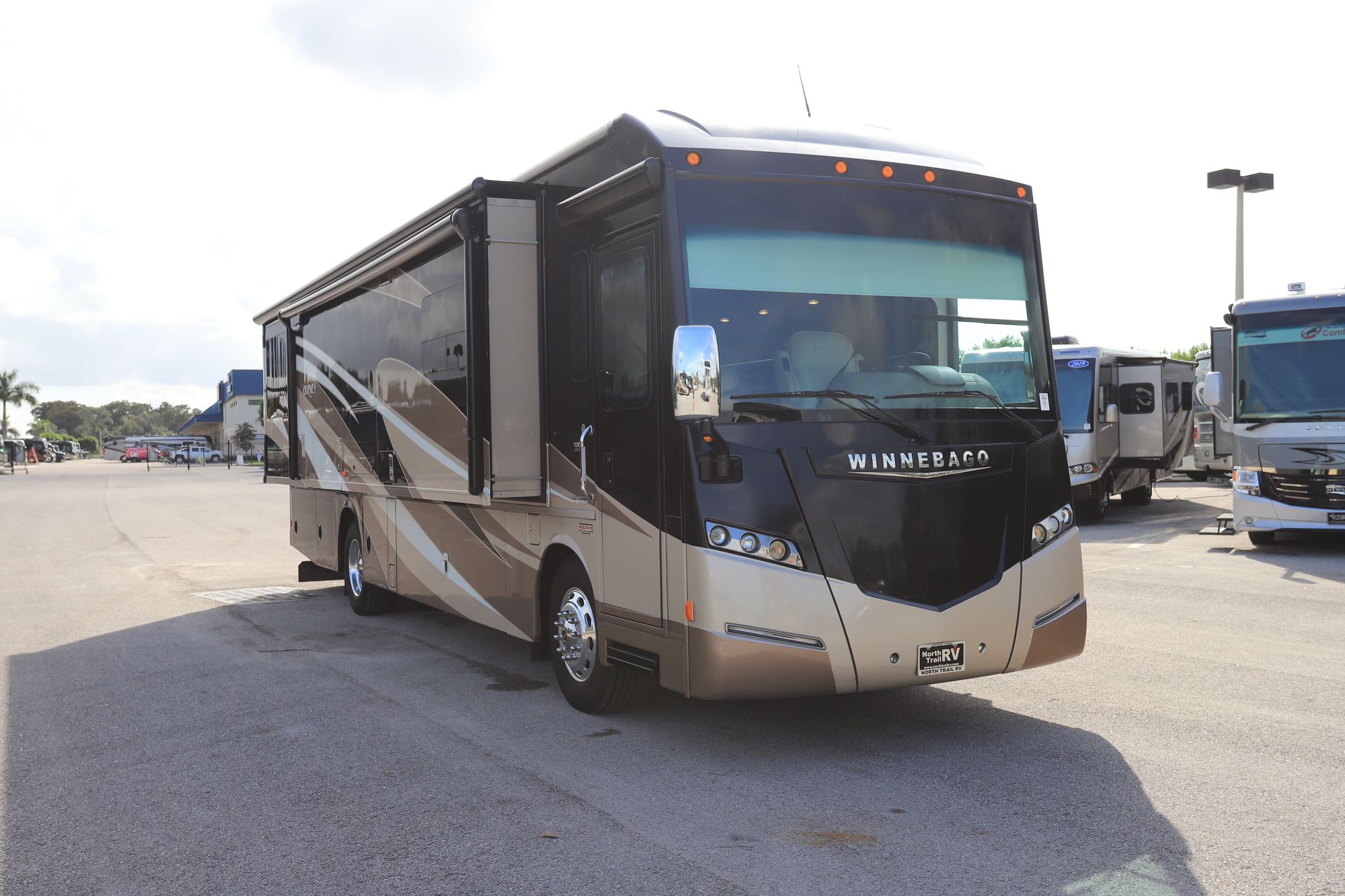 Used 2016 Winnebago Journey 36M Class A  For Sale