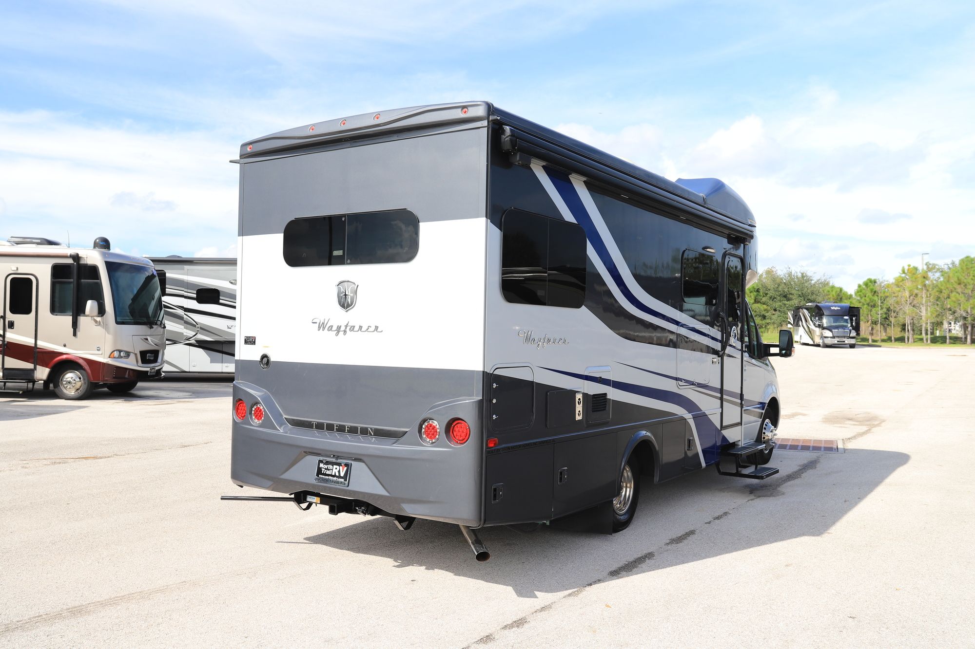 Used 2020 Tiffin Motor Homes Wayfarer 24TW Class C  For Sale