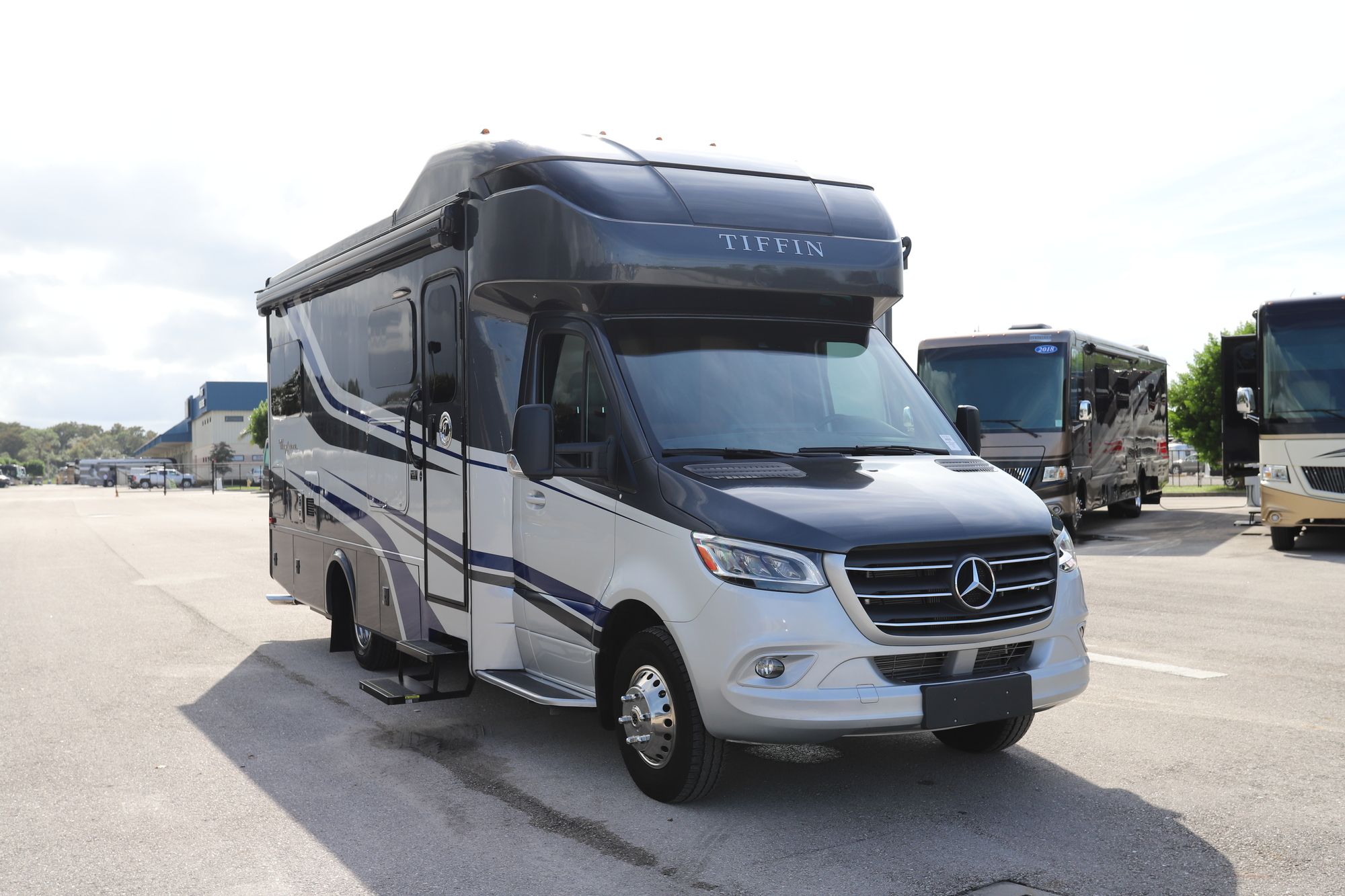 Used 2020 Tiffin Motor Homes Wayfarer 24TW Class C  For Sale