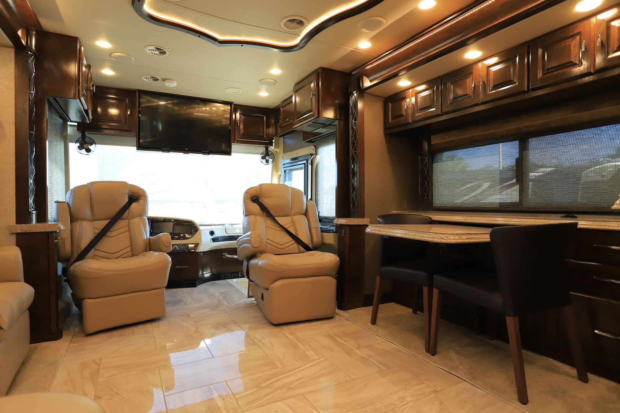 Used 2018 Tiffin Motor Homes Allegro Bus 37AP Class A  For Sale
