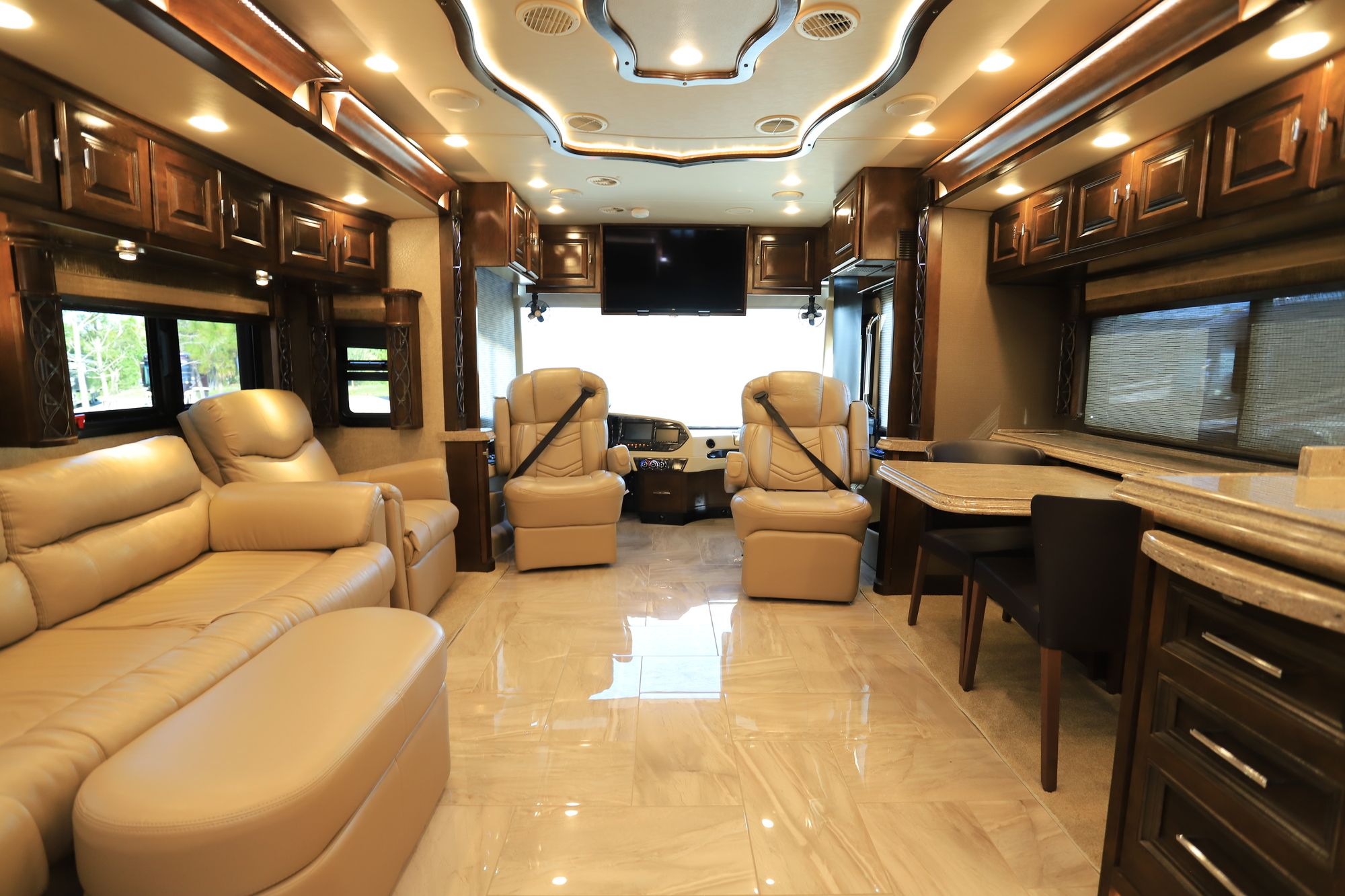 Used 2018 Tiffin Motor Homes Allegro Bus 37AP Class A  For Sale